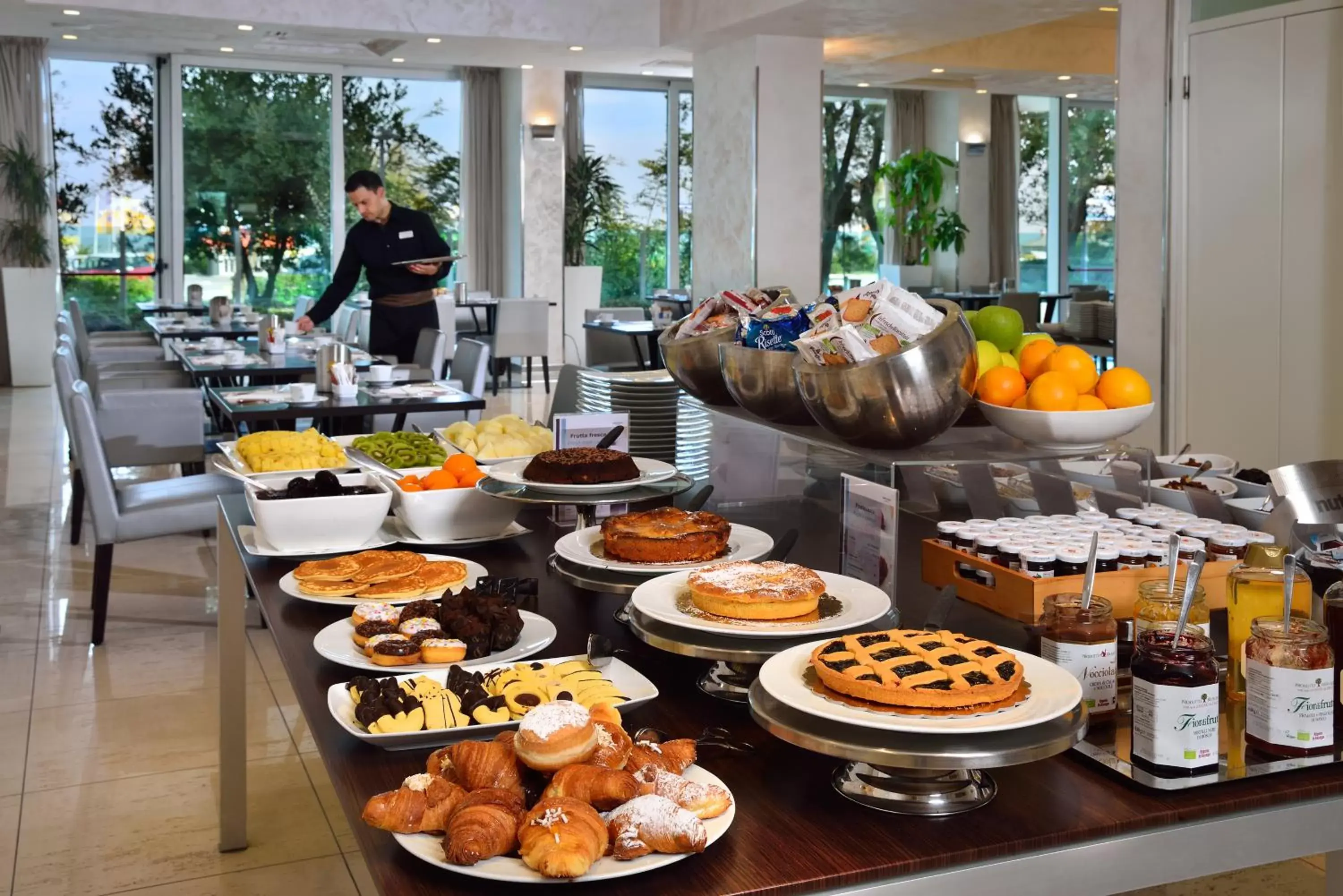 Buffet breakfast in Mercure Hotel Rimini Artis