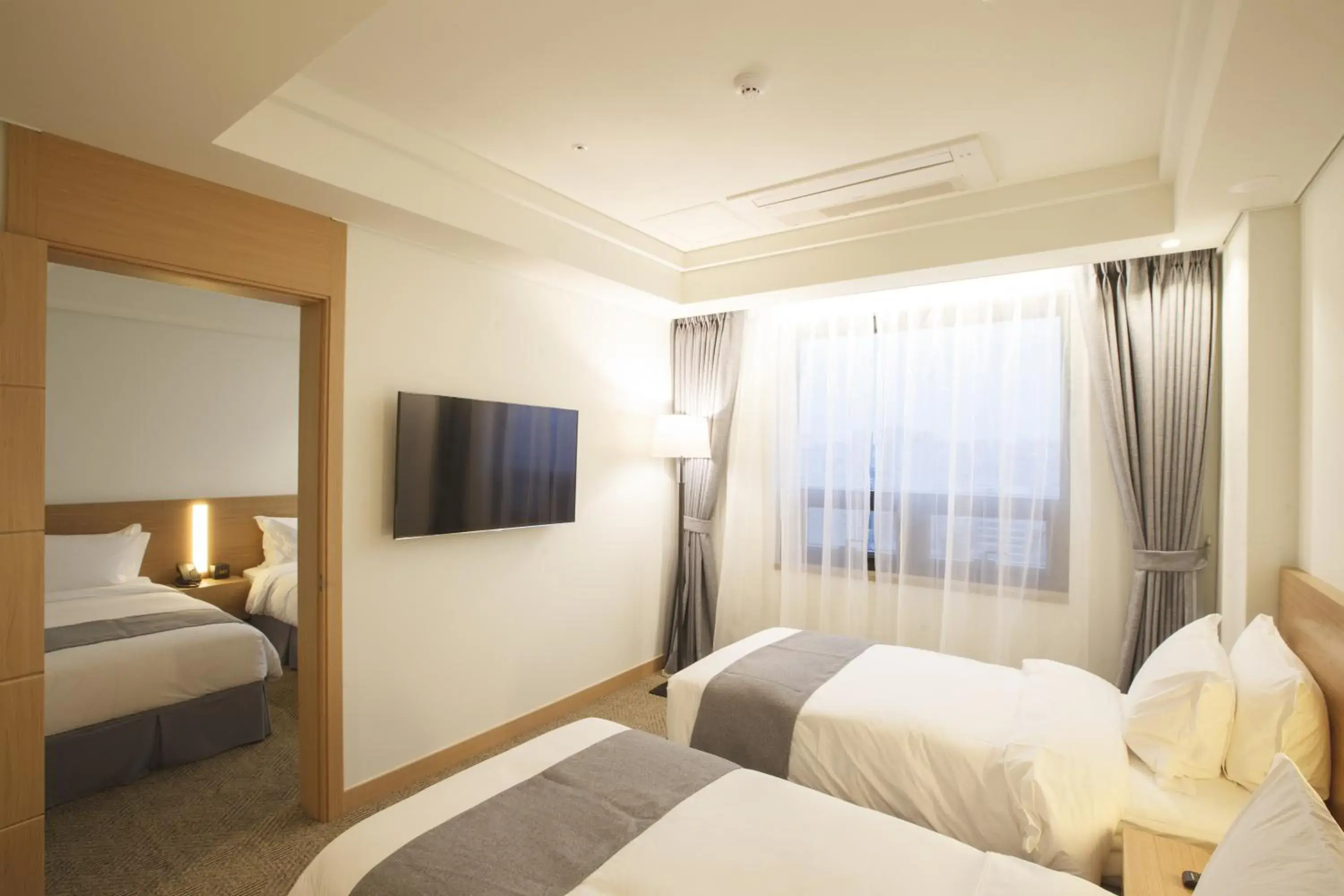 Photo of the whole room, Bed in Baiton Seoul Dongdaemun Hotel