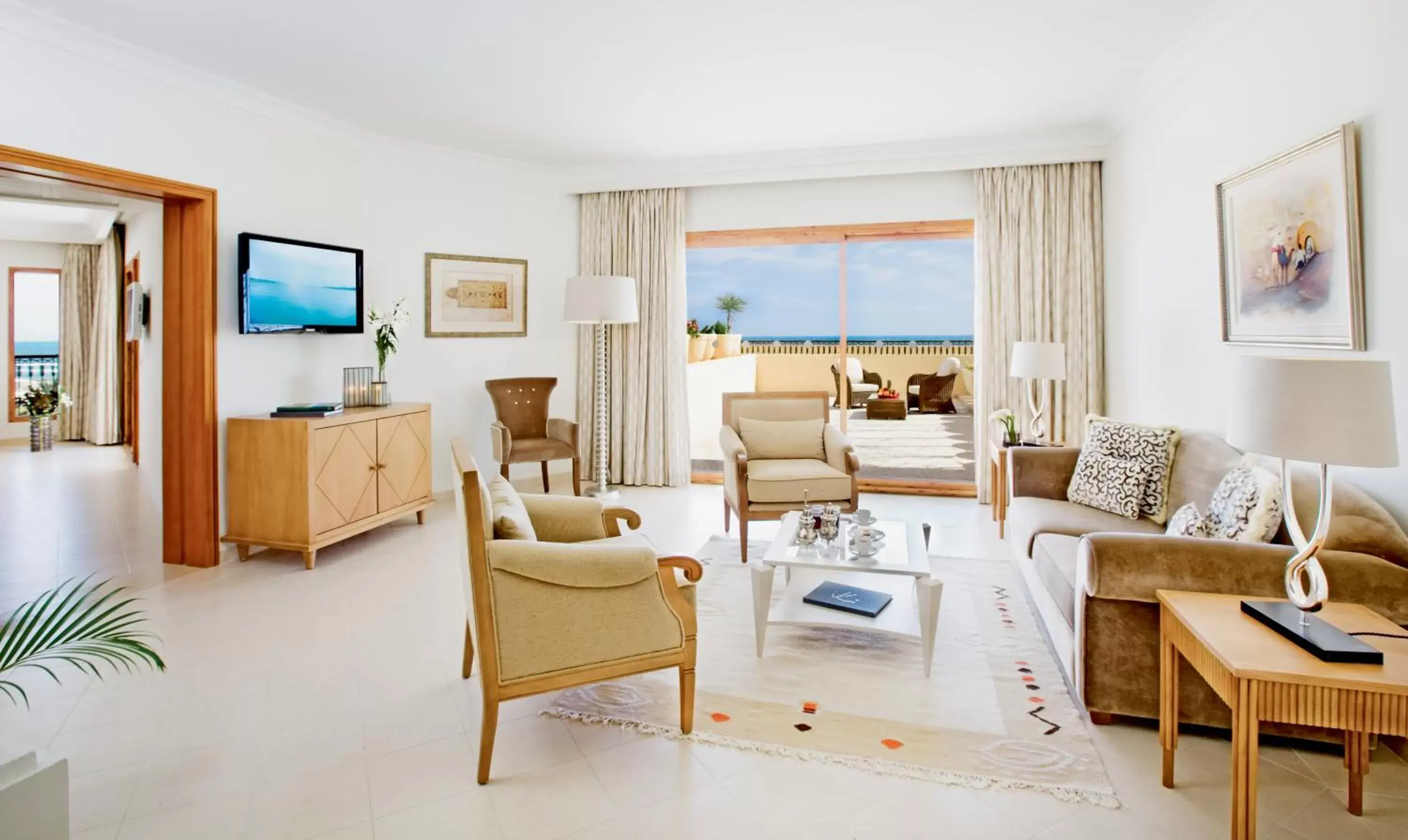 Living room, Seating Area in Mövenpick Resort & Marine Spa Sousse