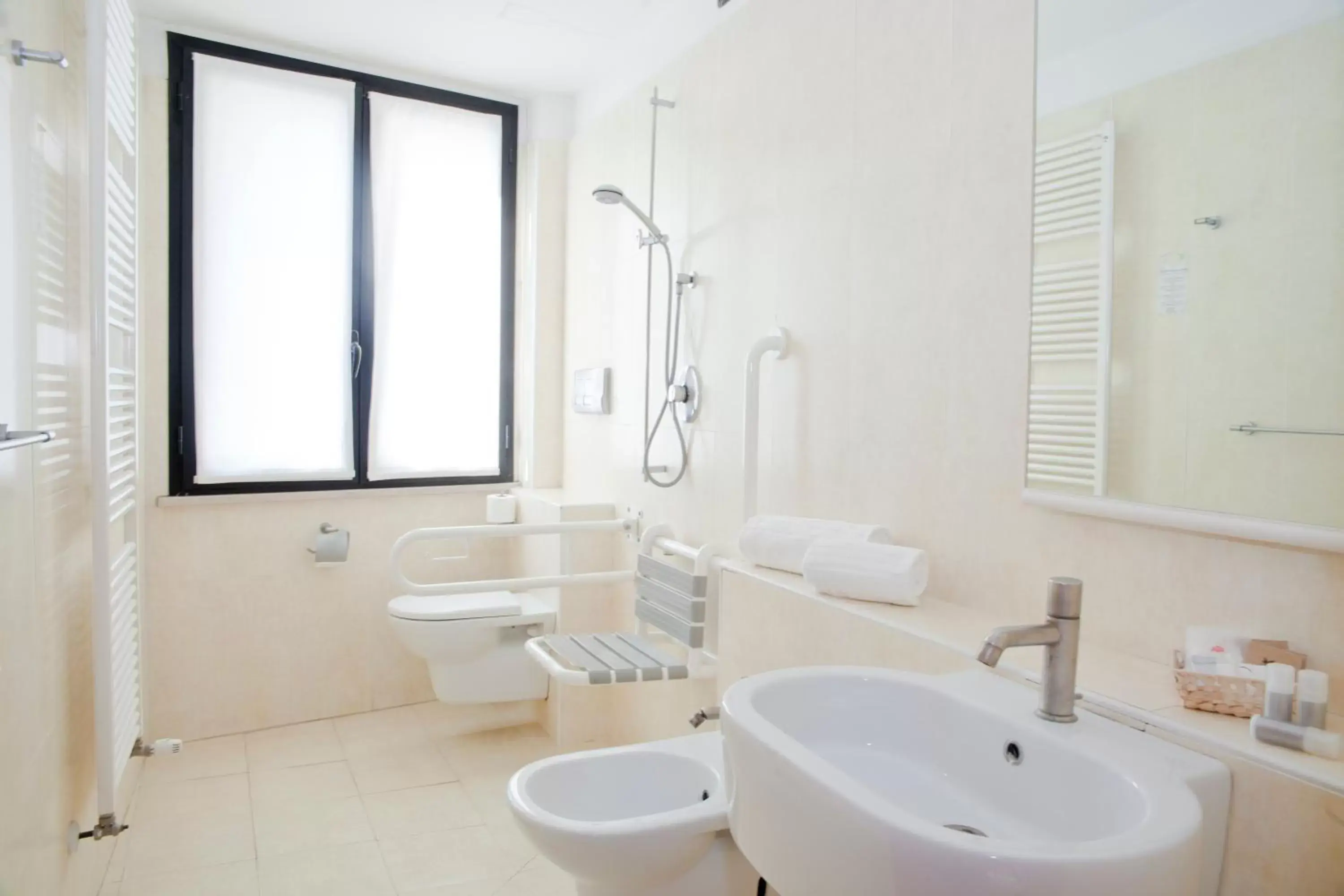 Bathroom in Hotel Corallo Rimini