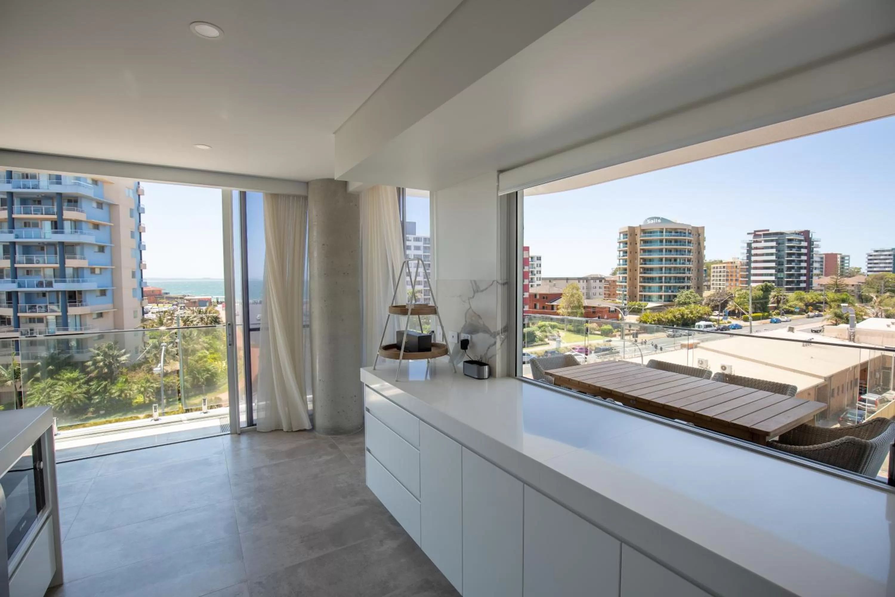 Astina Suites, Forster