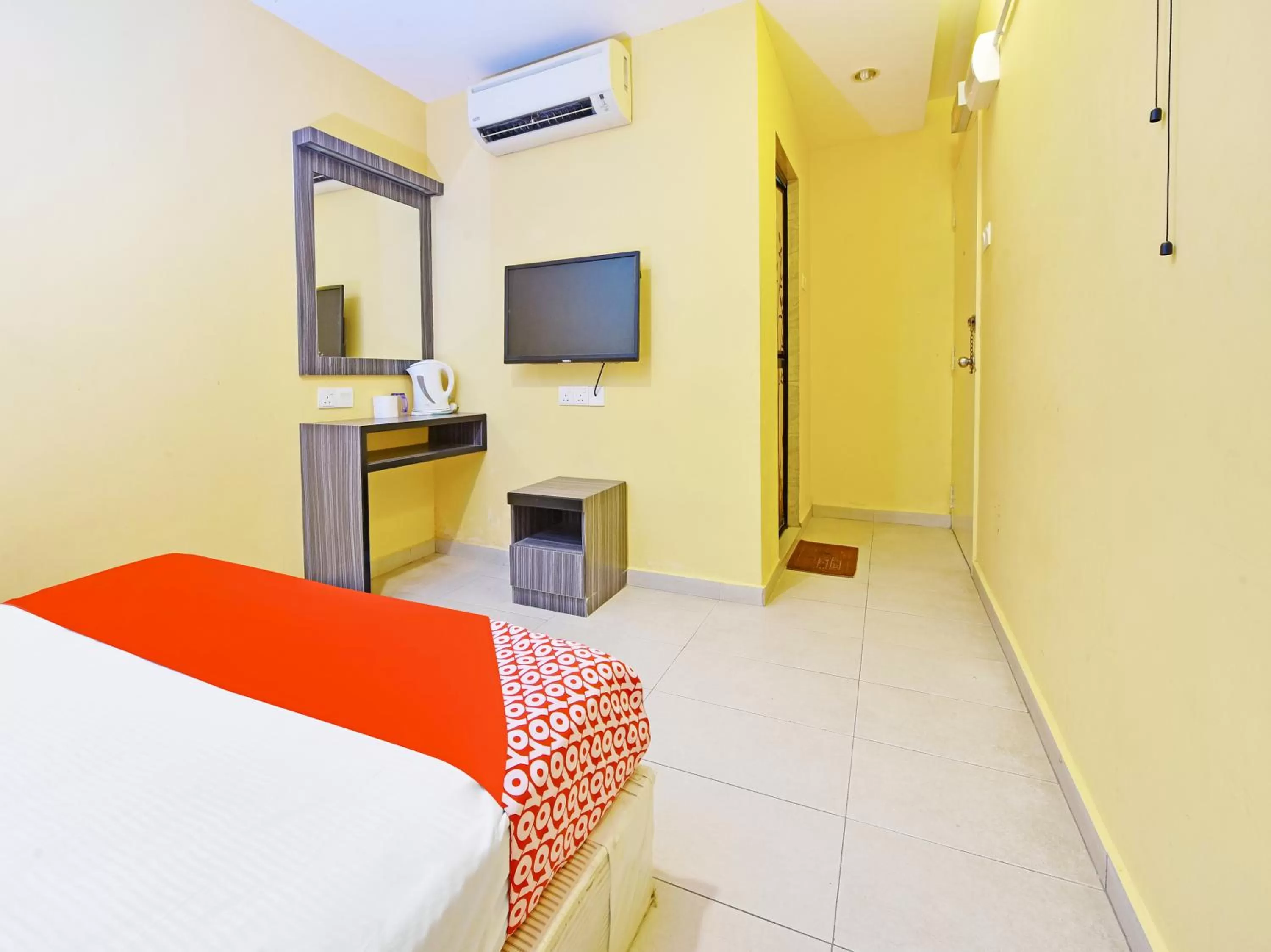 Bedroom, Bed in OYO 90521 De Mawardah Inn