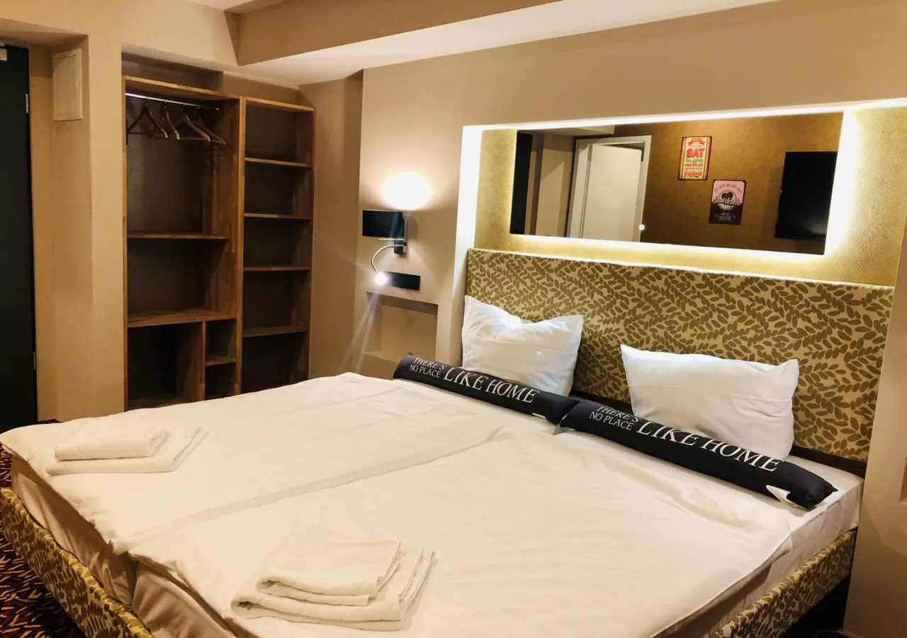 Bed in Elbgalerie Hotel