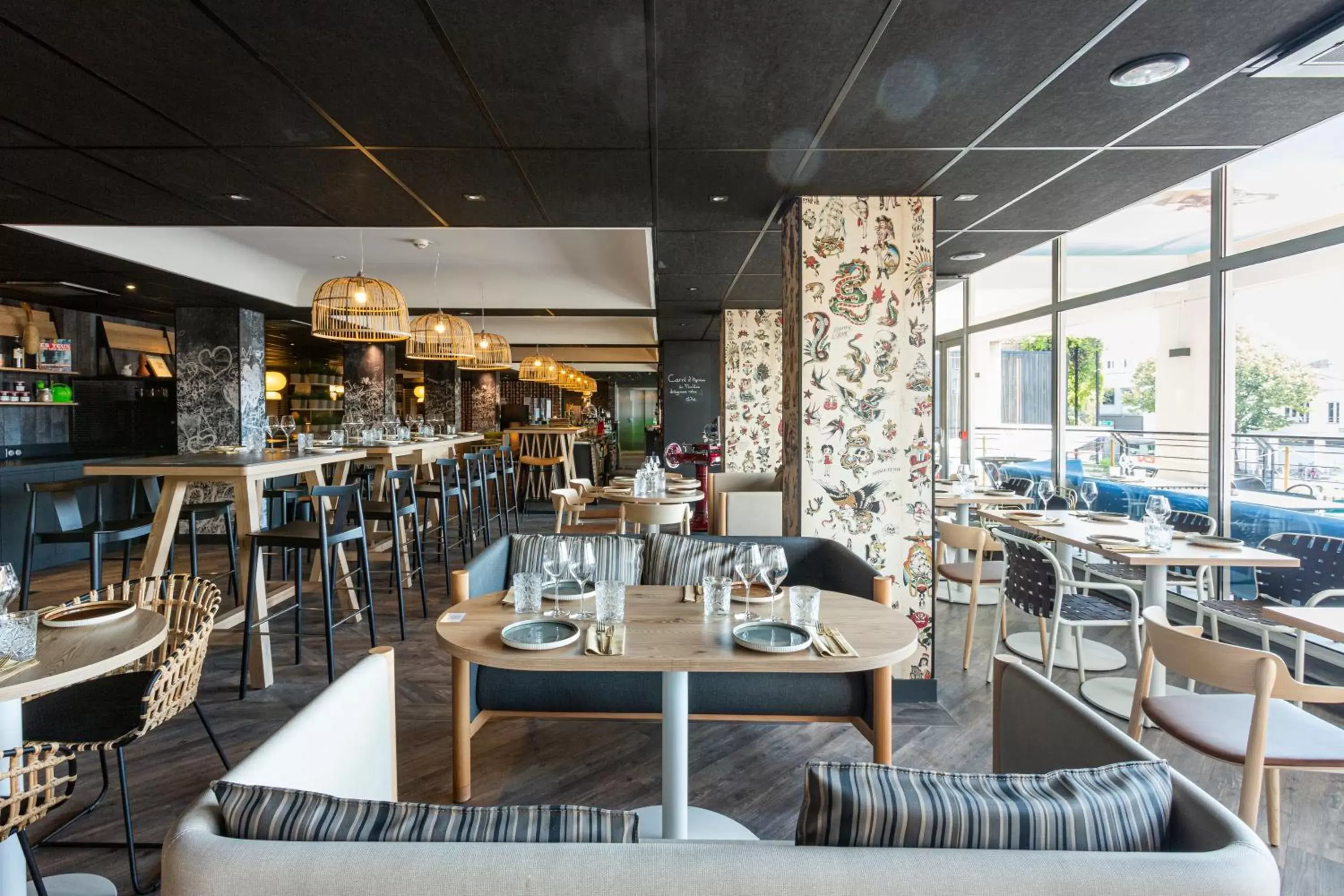 Restaurant/Places to Eat in Novotel Bordeaux Centre Ville