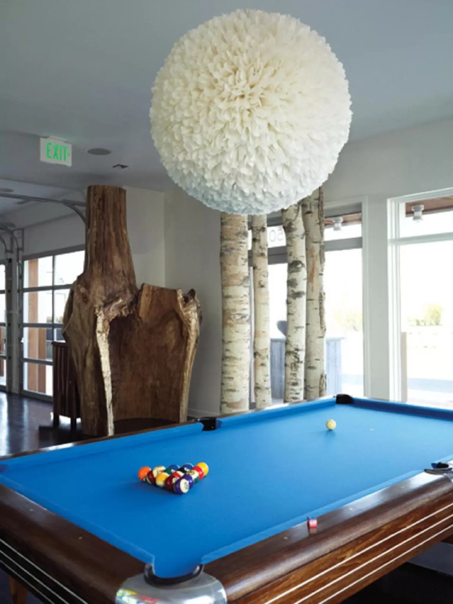 Game Room, Billiards in Bungalow Hotel