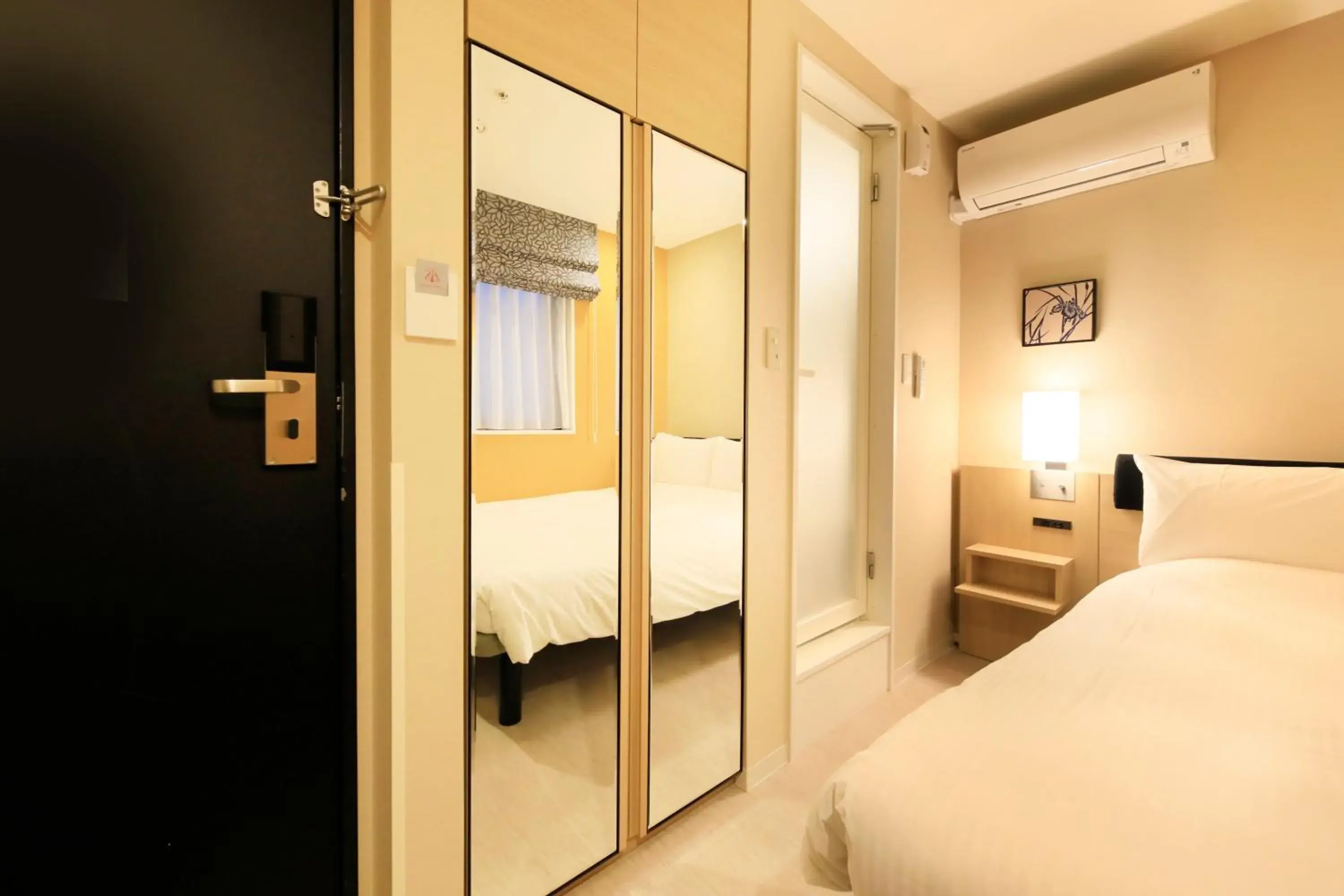Photo of the whole room, Bed in Hotel Nihonbashi Saibo