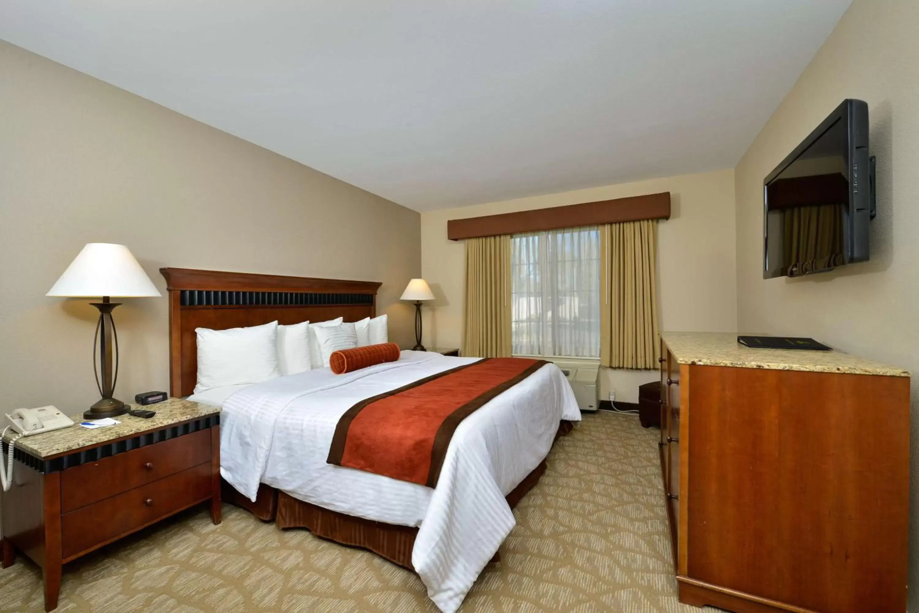 Photo of the whole room, Bed in Best Western Denver Southwest