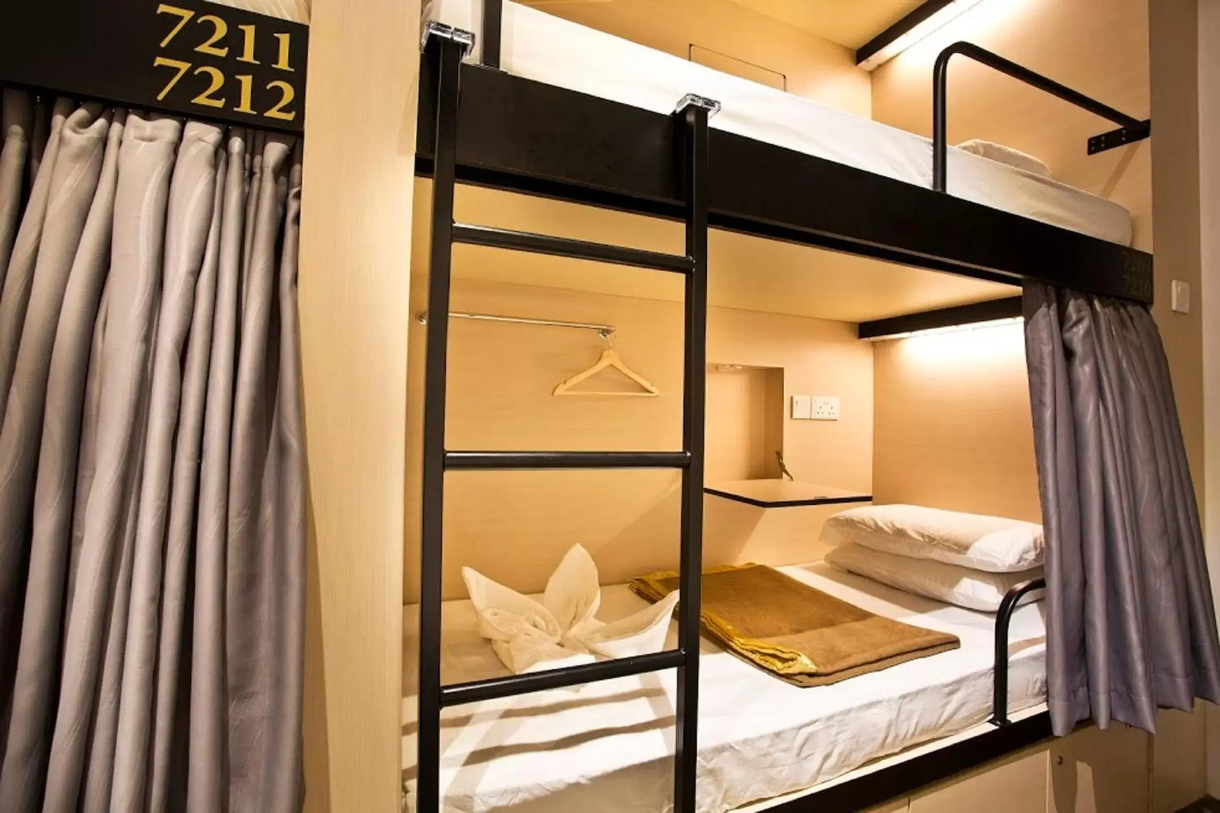 Bunk Bed in 7 Wonders Hostel