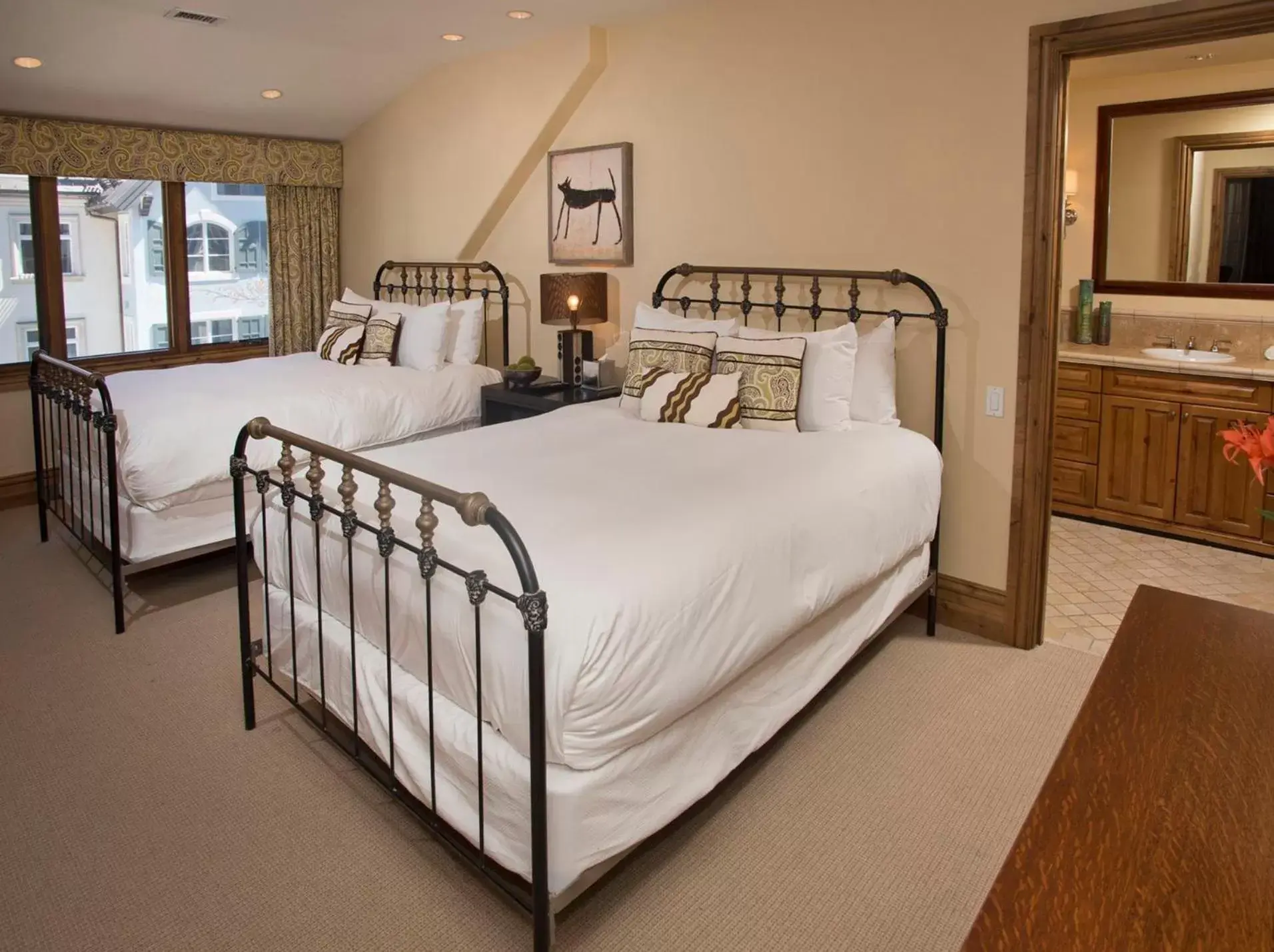 Photo of the whole room, Bed in The Arrabelle at Vail Square, a RockResort