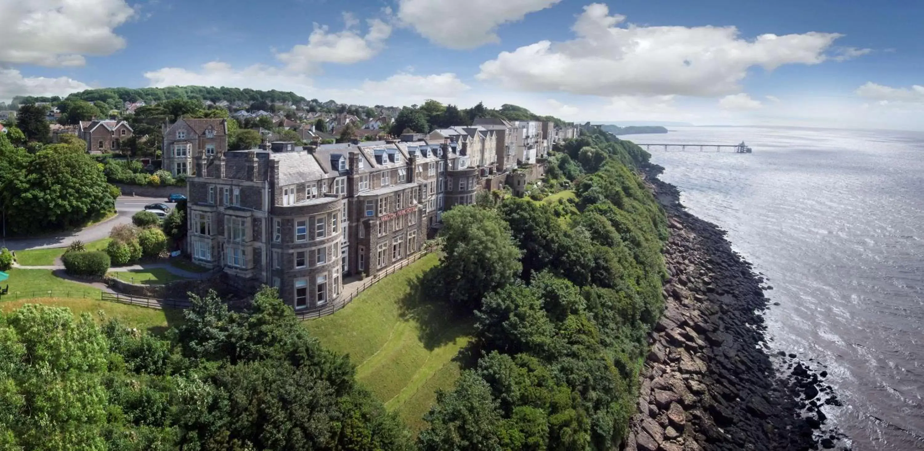 Property building, Bird's-eye View in Best Western Walton Park Hotel