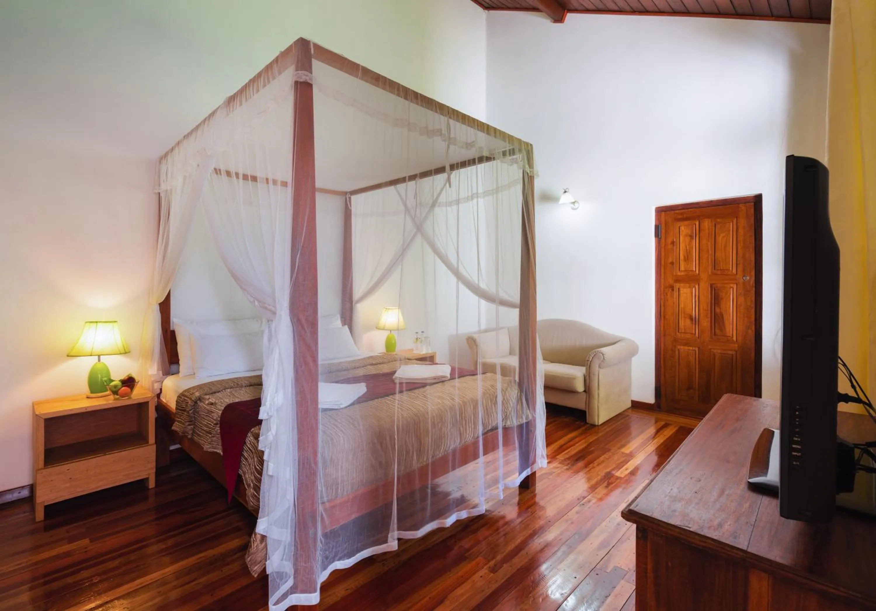 Bed in Sweet Cinnamon Kandy