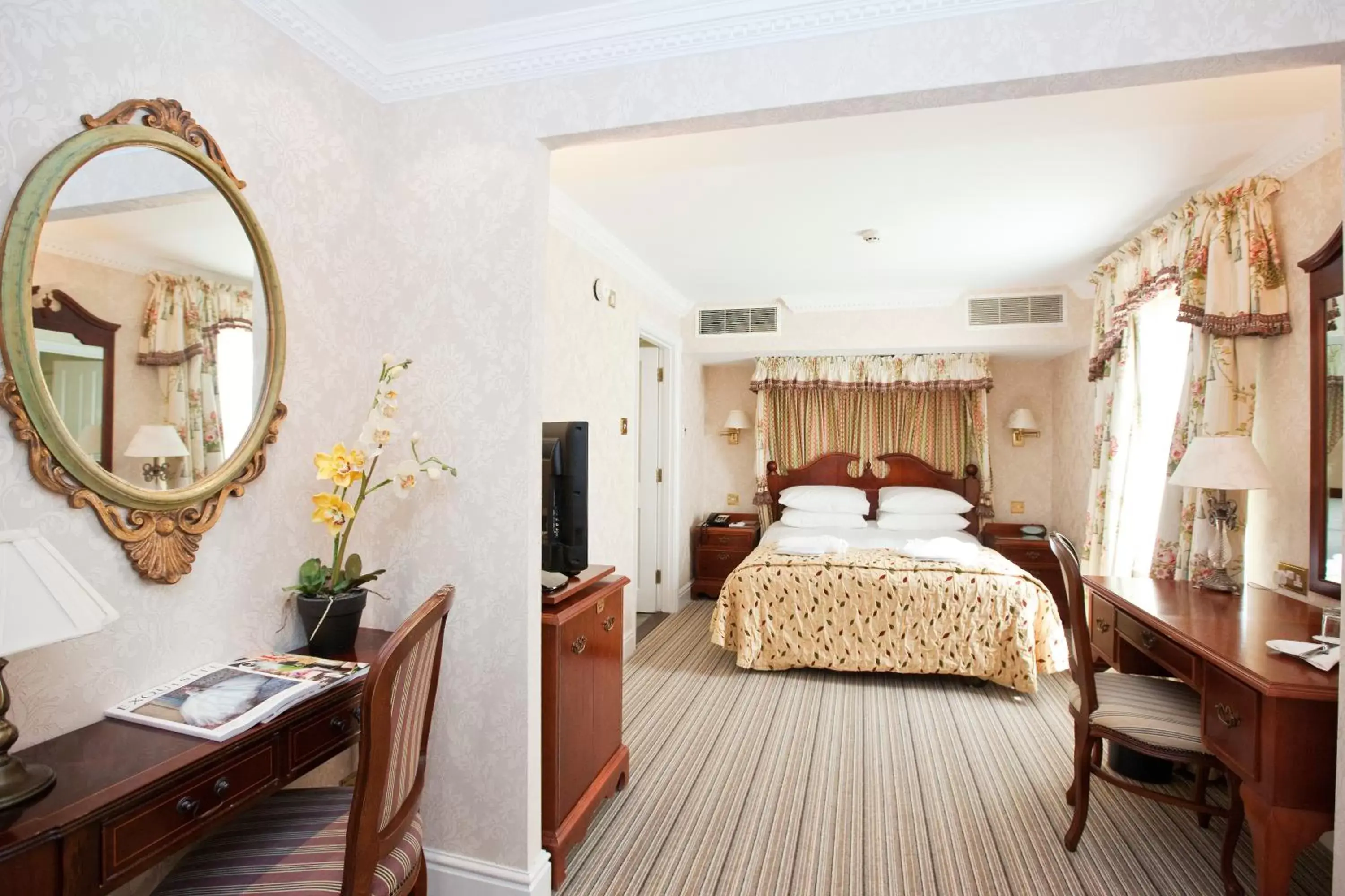 Bed in Marygreen Manor Bed in Marygreen Manor