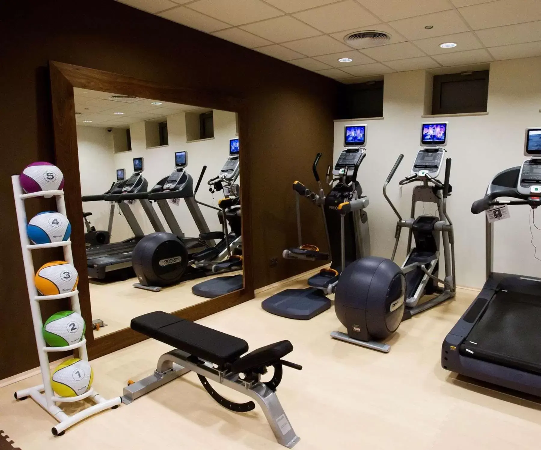 Fitness centre/facilities, Fitness Center/Facilities in Hilton Garden Inn Krakow