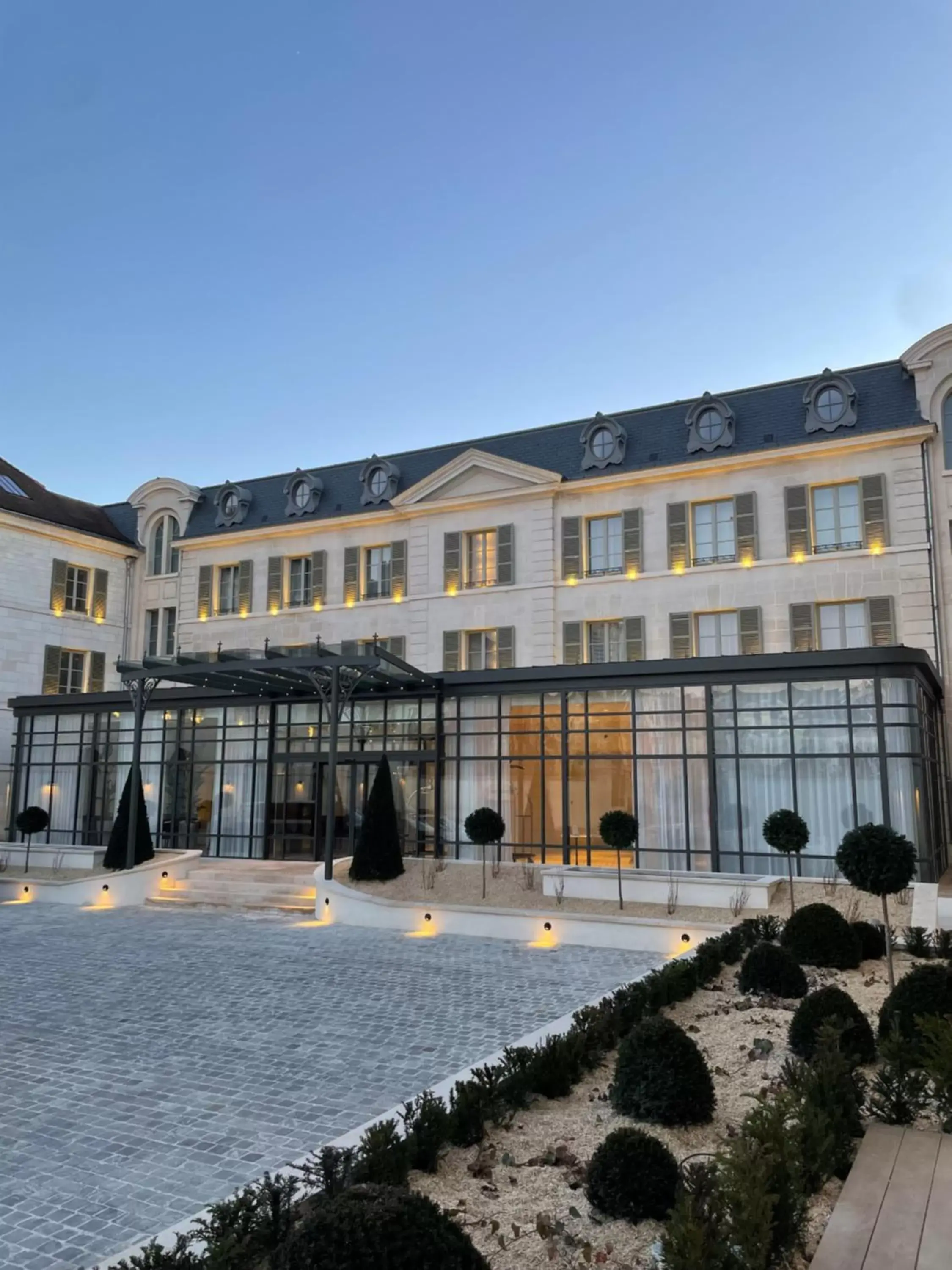 Property Building in La Licorne Hotel & Spa Troyes MGallery
