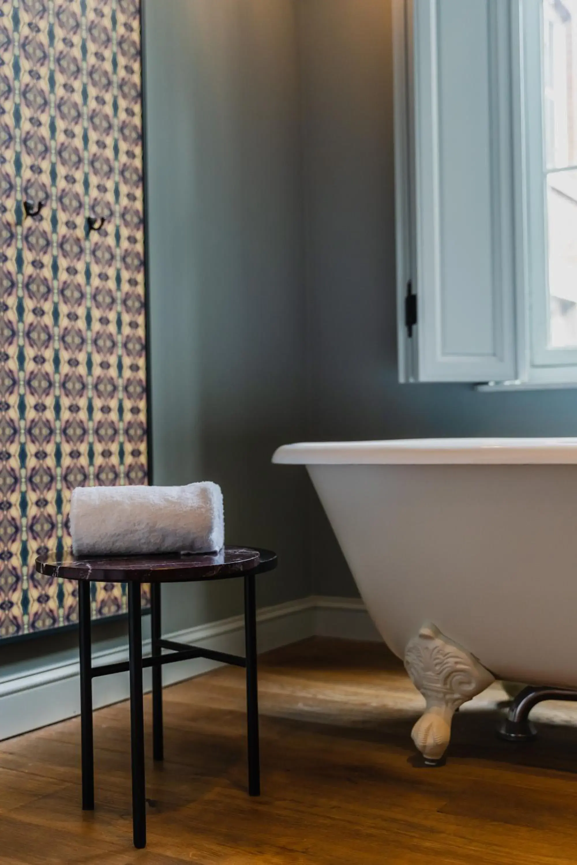 Bath, Bathroom in Hotel Monastère Maastricht