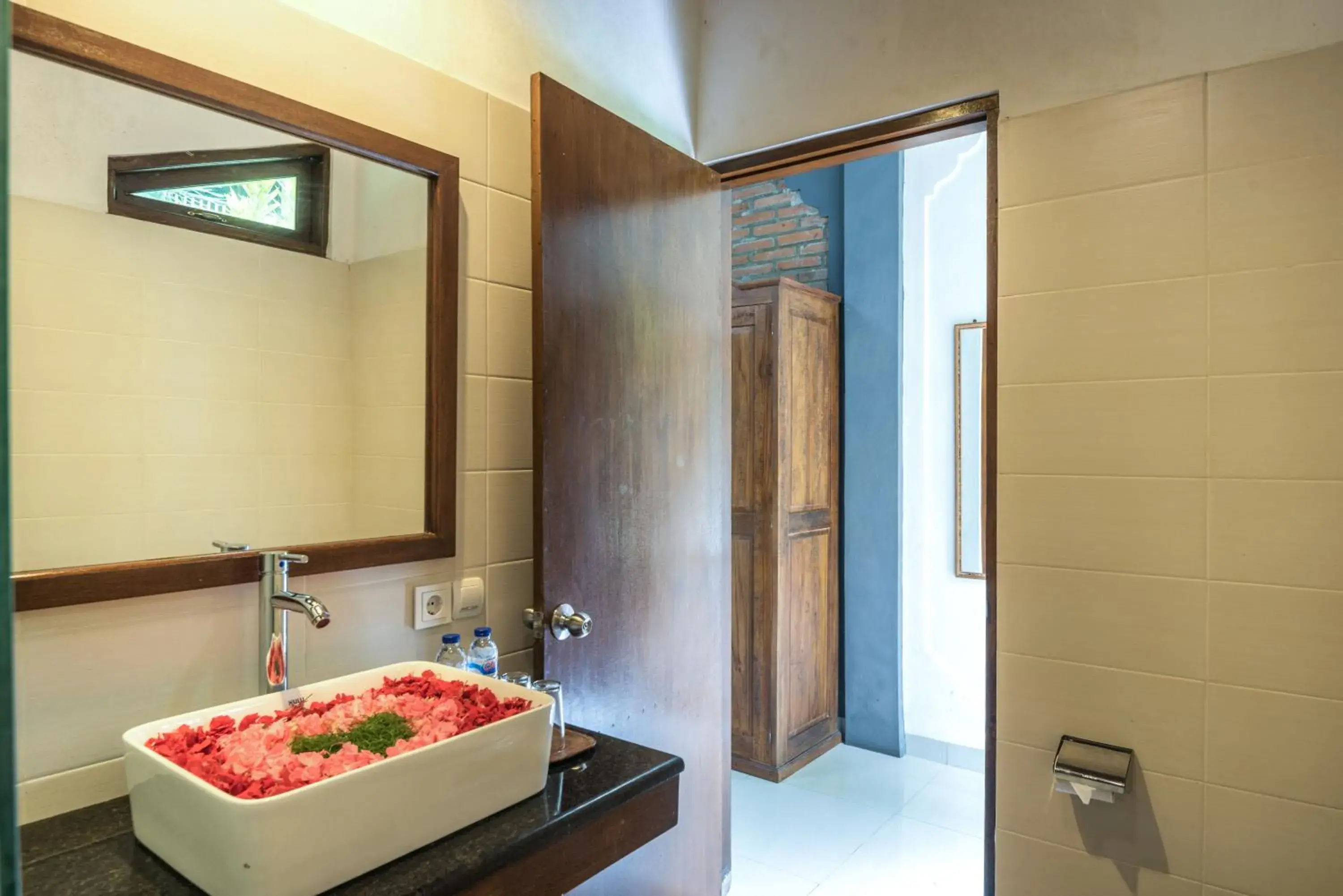 Bathroom in Hotel Bunga Permai