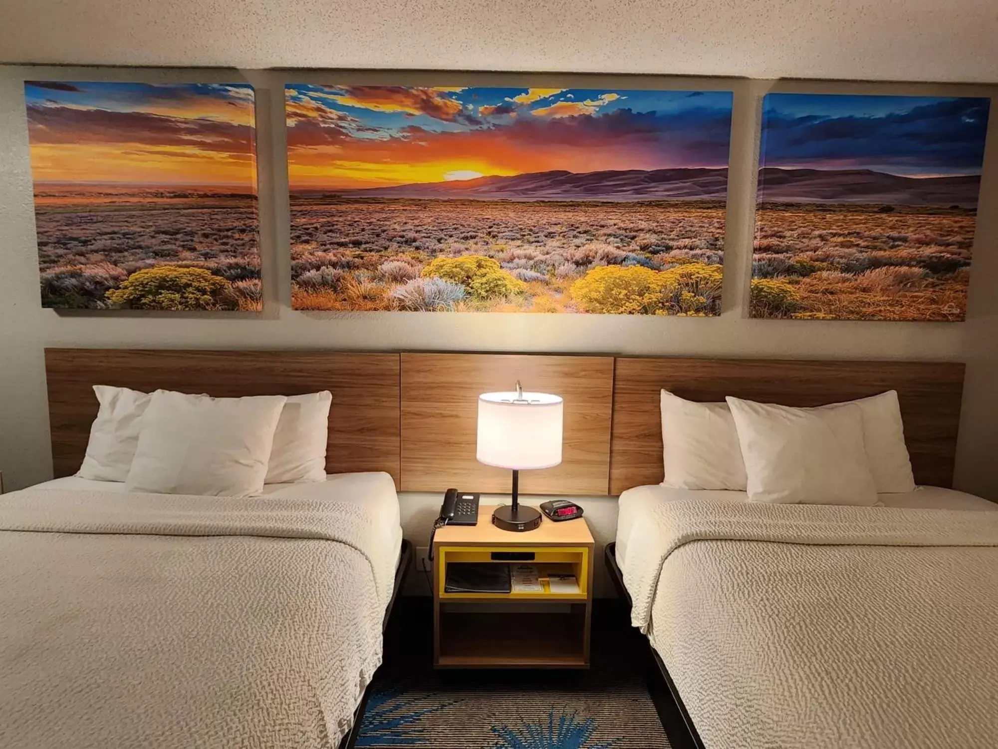 Bed in Days Inn by Wyndham Tucumcari
