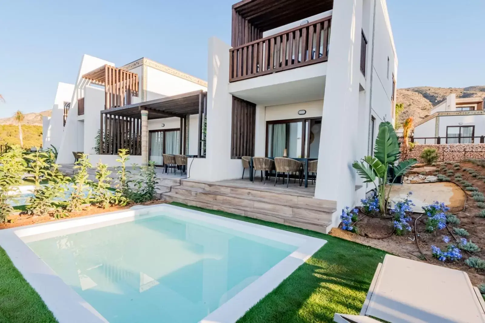 Facade/entrance, Swimming Pool in Grand Luxor Village