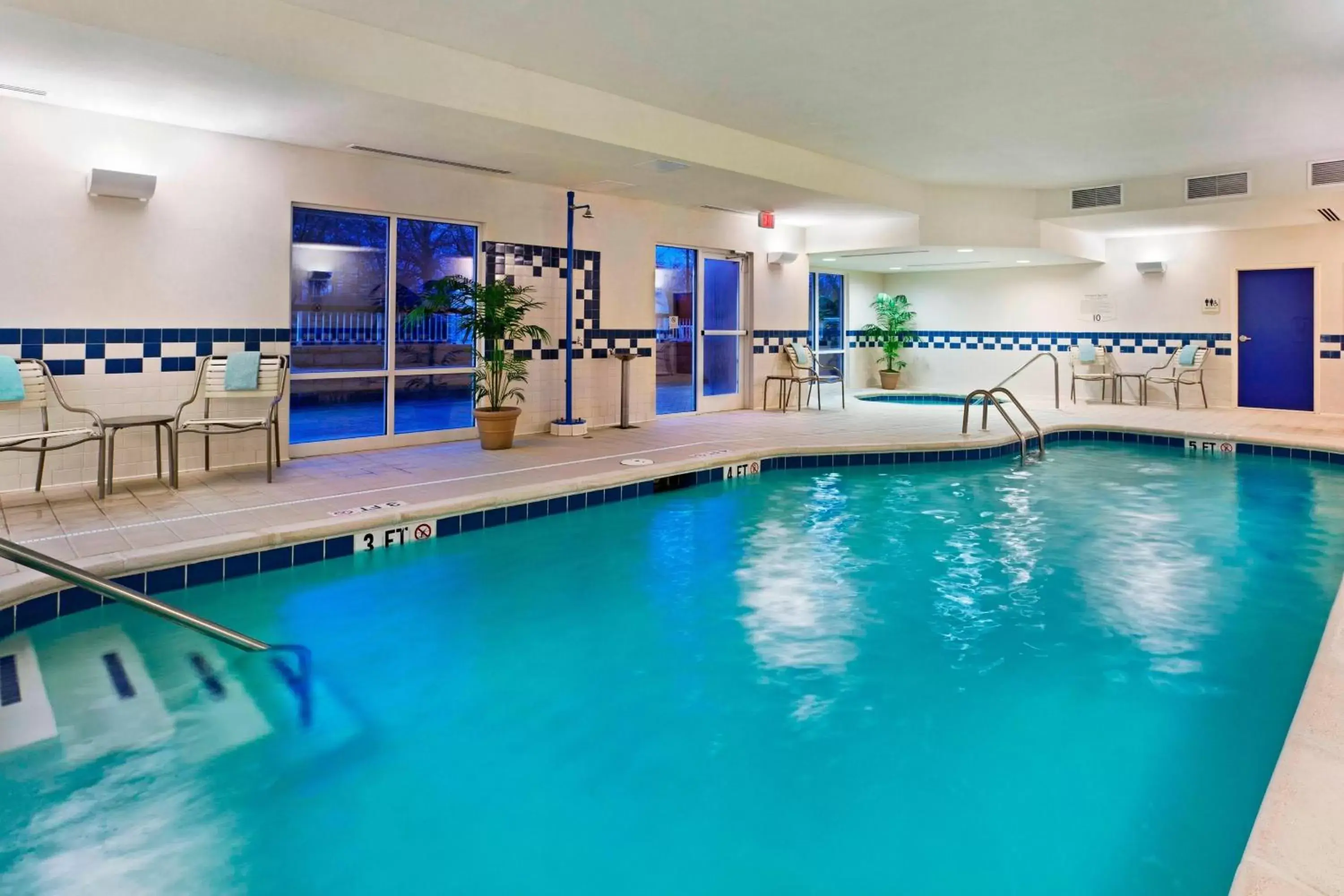 Swimming Pool in Fairfield Inn & Suites by Marriott Chattanooga South East Ridge
