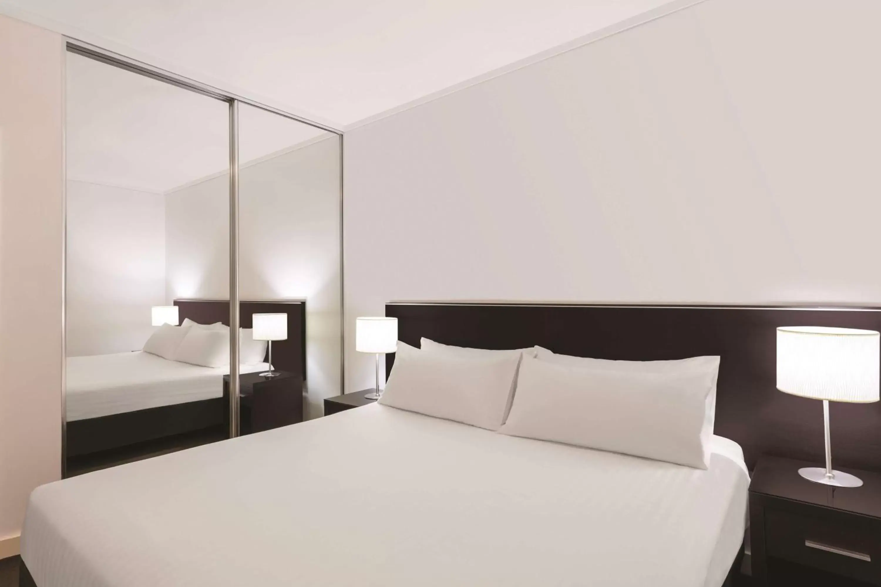 Bedroom, Bed in Adina Apartment Hotel Perth Barrack Plaza