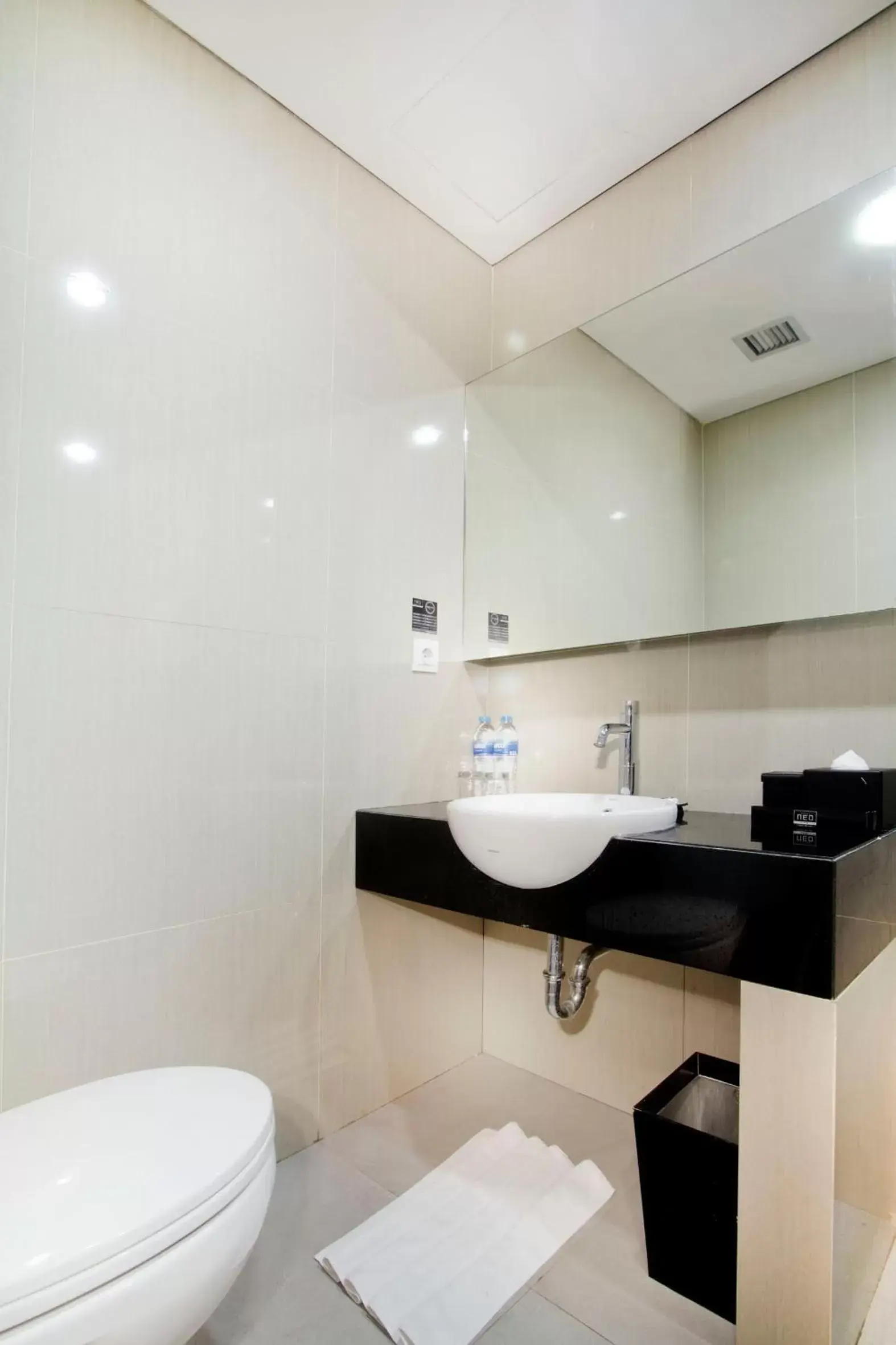 Bathroom in Neo Hotel Tendean Jakarta by ASTON