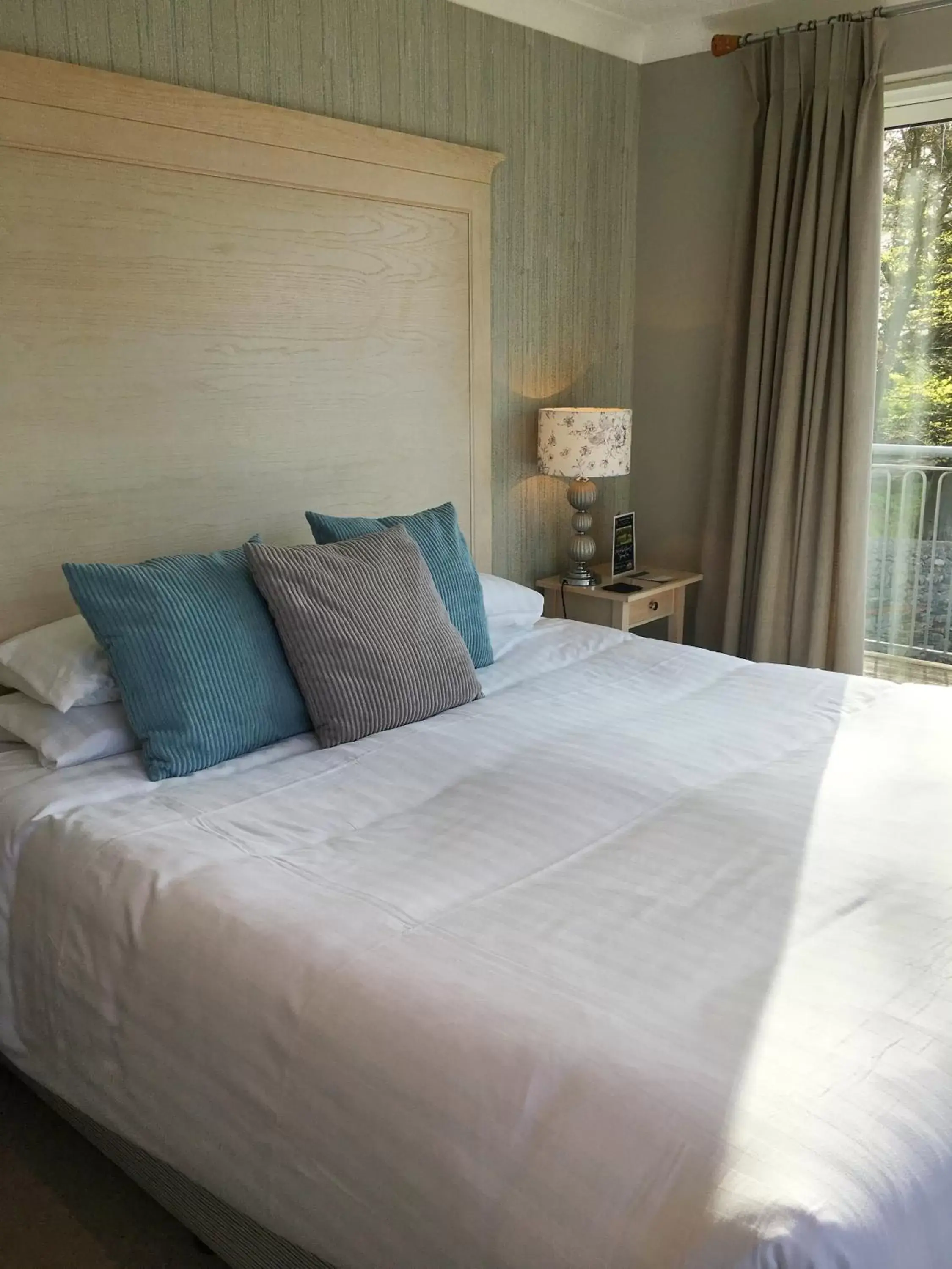 Spring, Bed in Netherwood Hotel & Spa