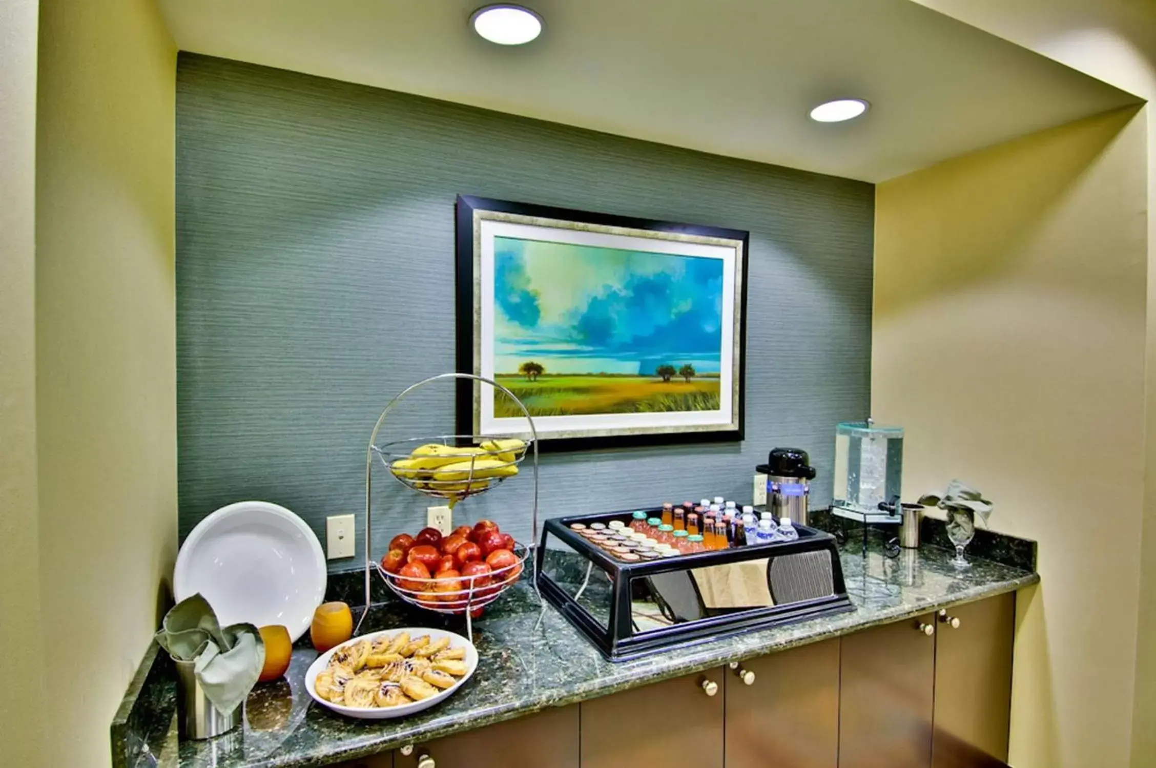 Meeting/conference room in Hampton Inn & Suites Moreno Valley