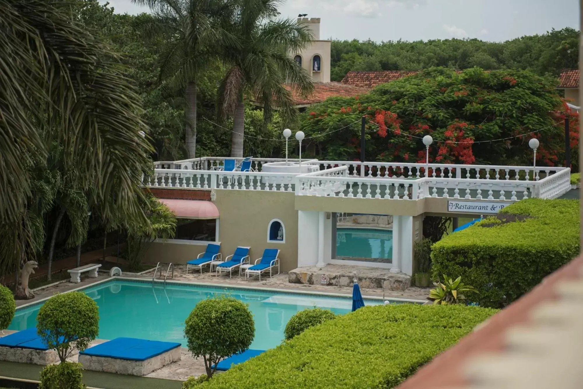 Patio, Pool View in Villablanca Garden Beach Hotel