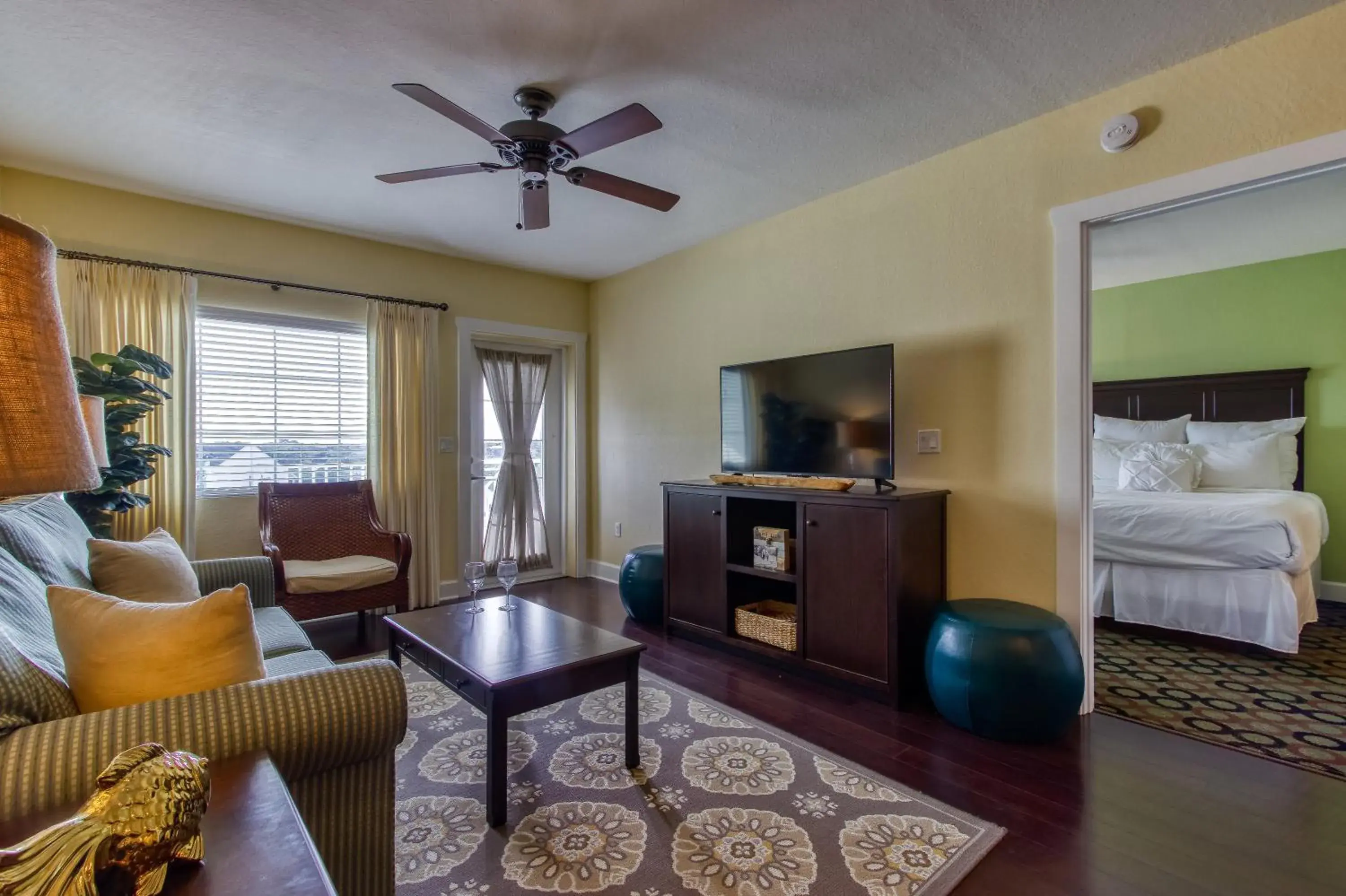 Living room, Seating Area in New Hotel Collection Harbourside