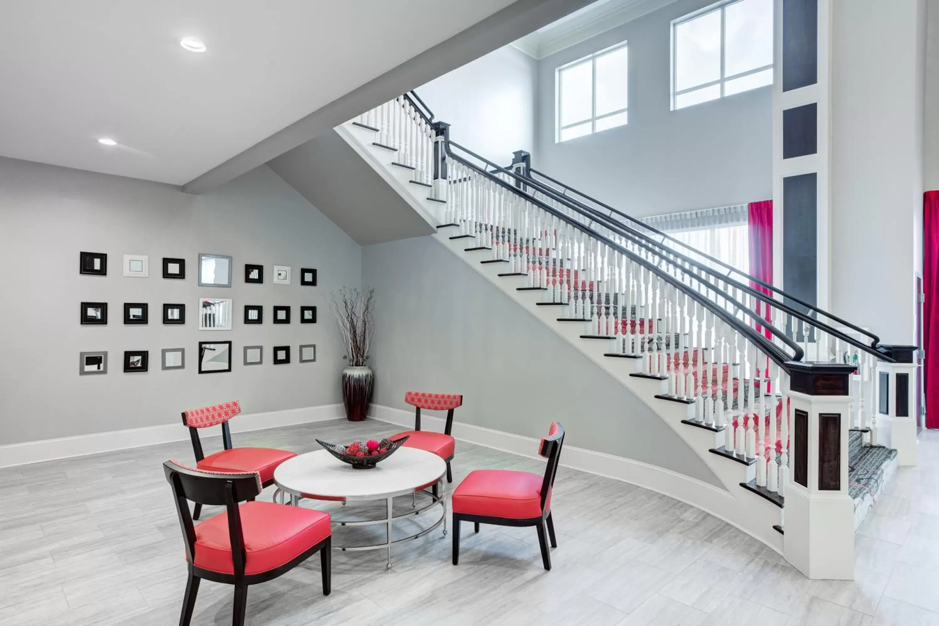 Property building in Holiday Inn Lafayette North by IHG Property building in Holiday Inn Lafayette North by IHG