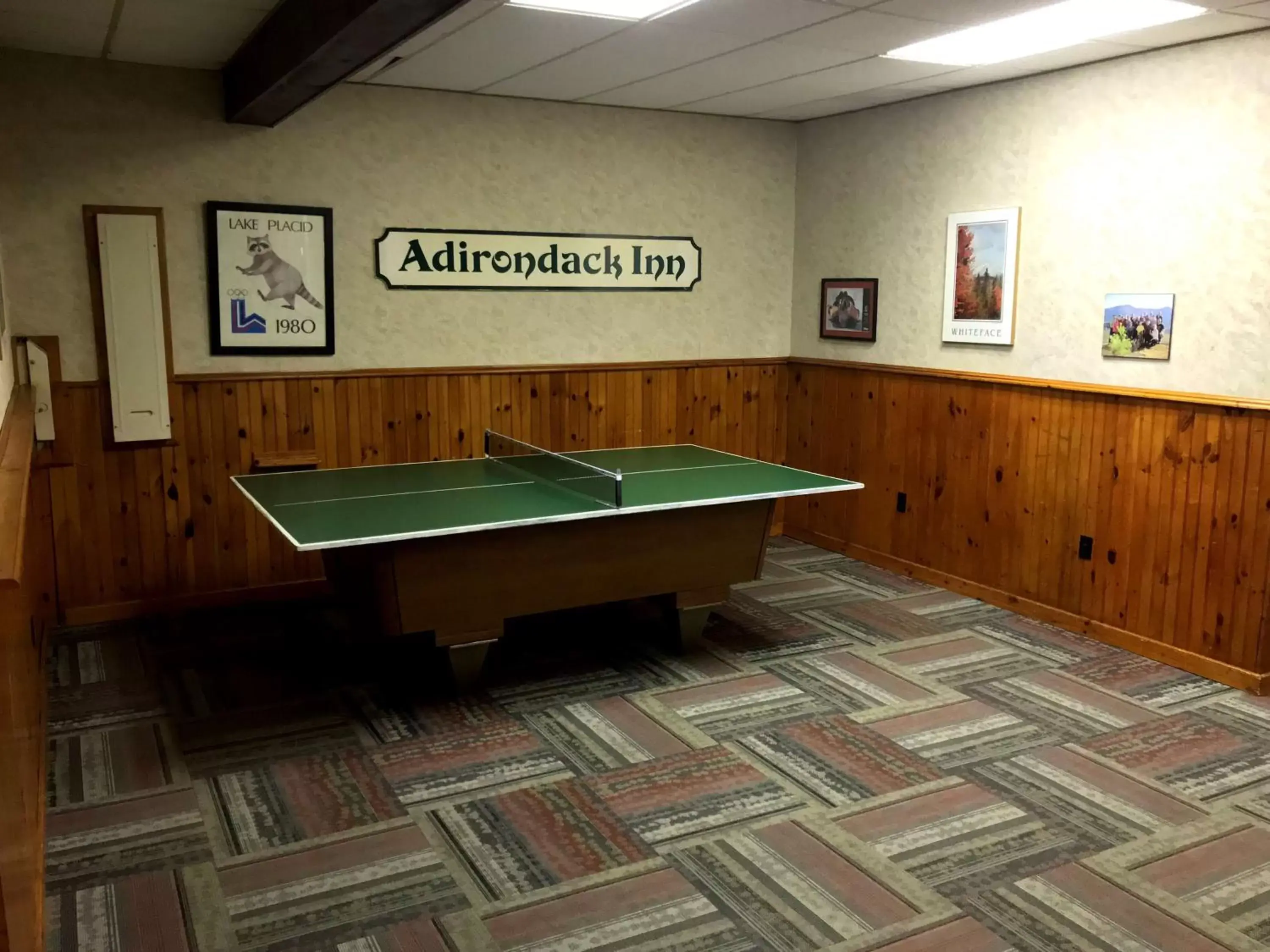 Game Room, Billiards in Best Western Adirondack Inn
