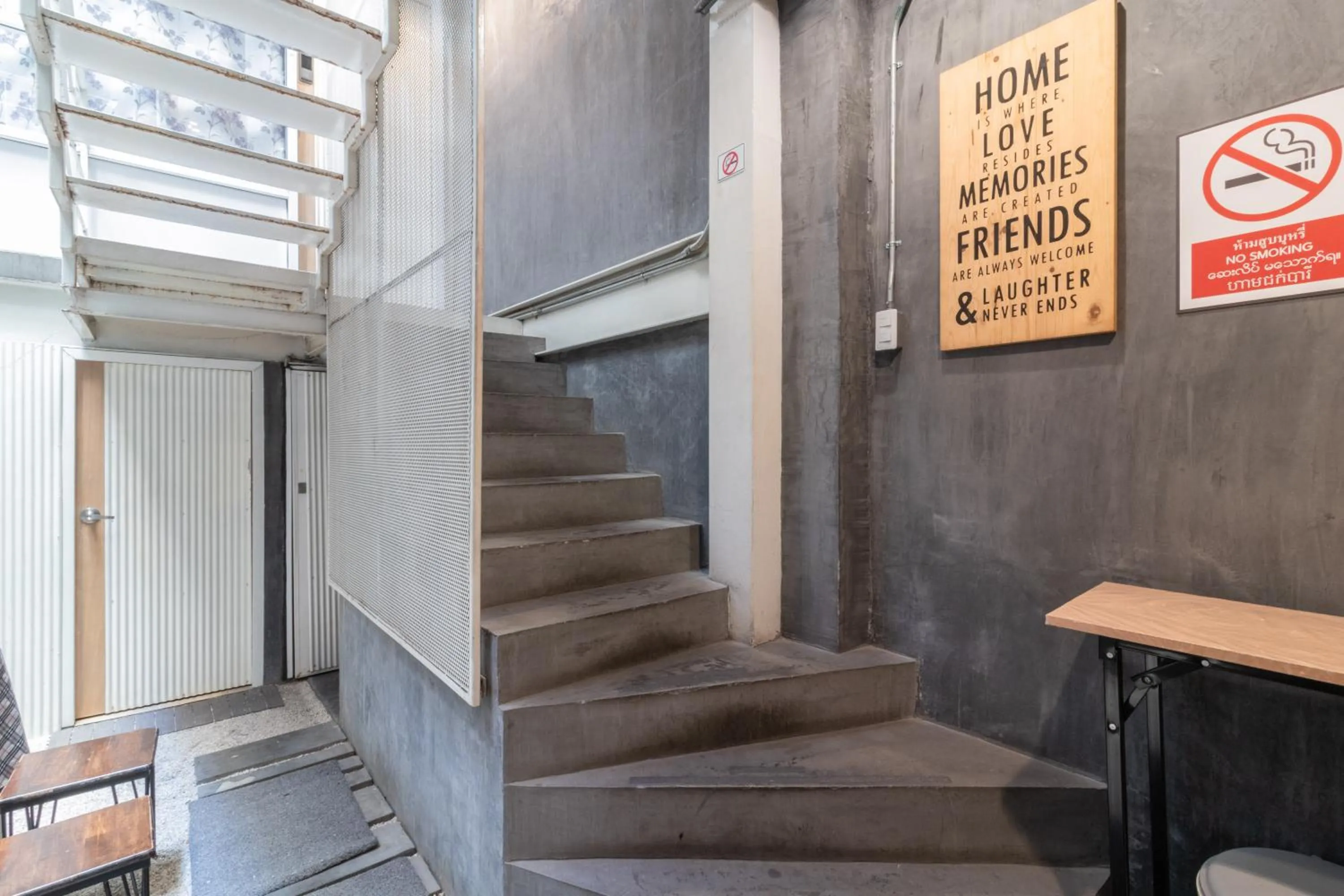 Area and facilities in On the Bed Hostel