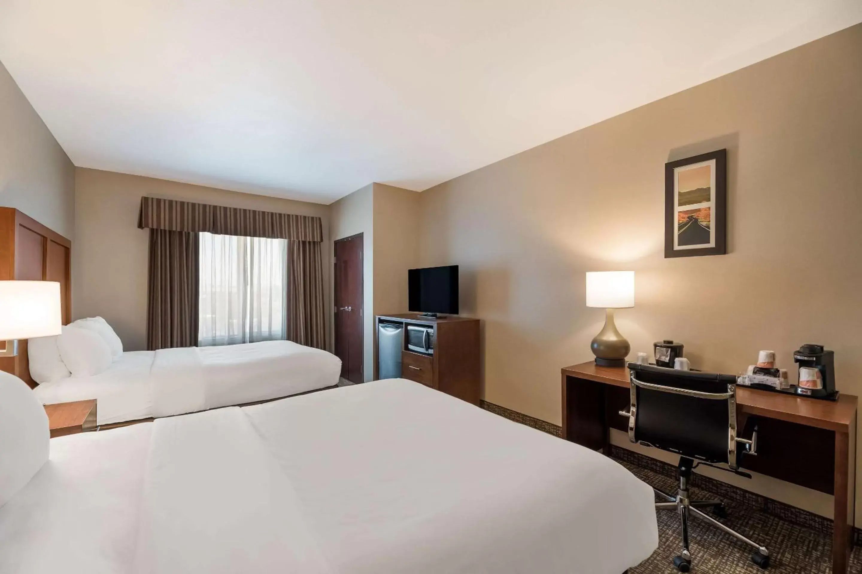 Bedroom, Bed in Comfort Inn & Suites Las Vegas - Nellis