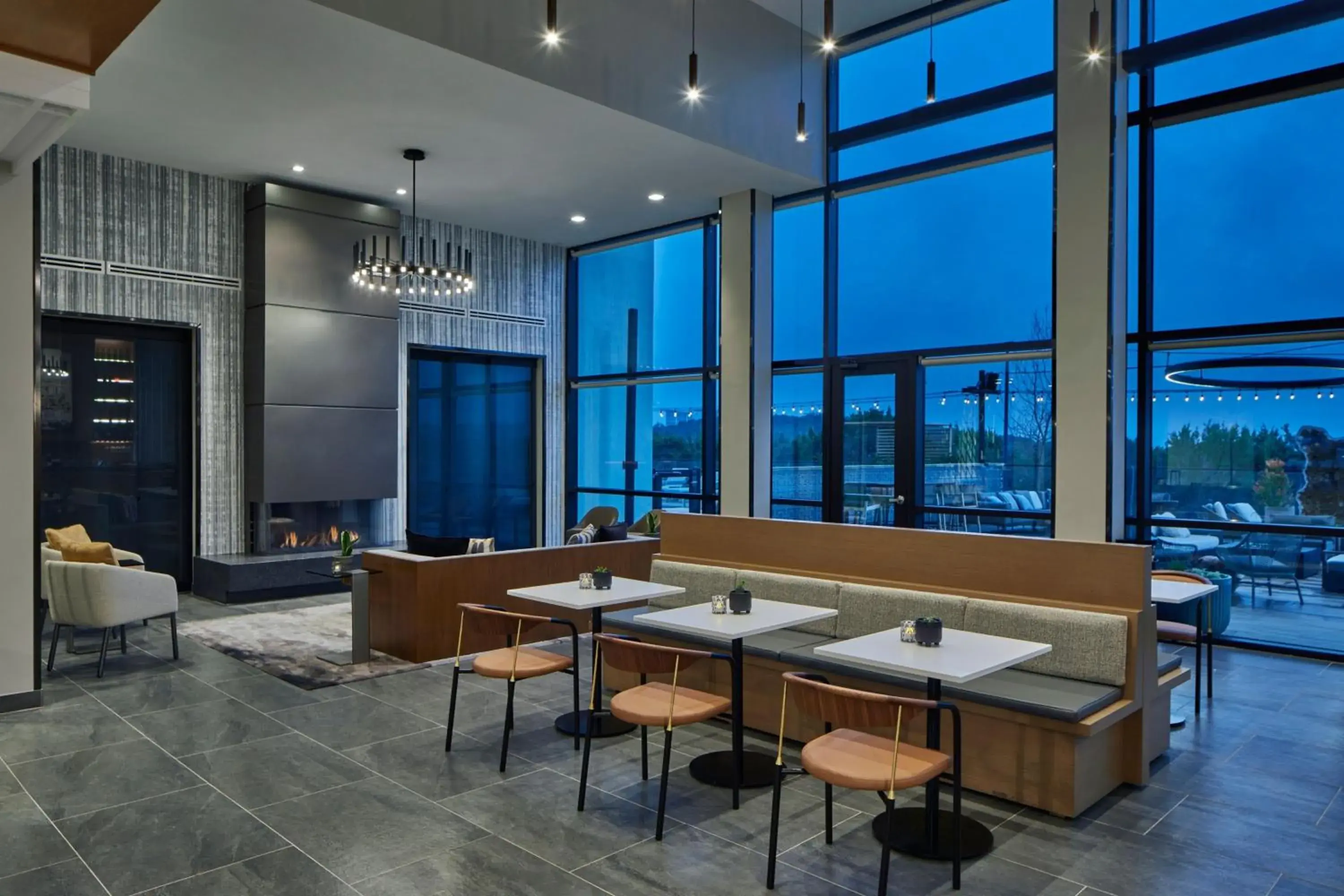 Lounge or bar in AC Hotel by Marriott Austin Hill Country