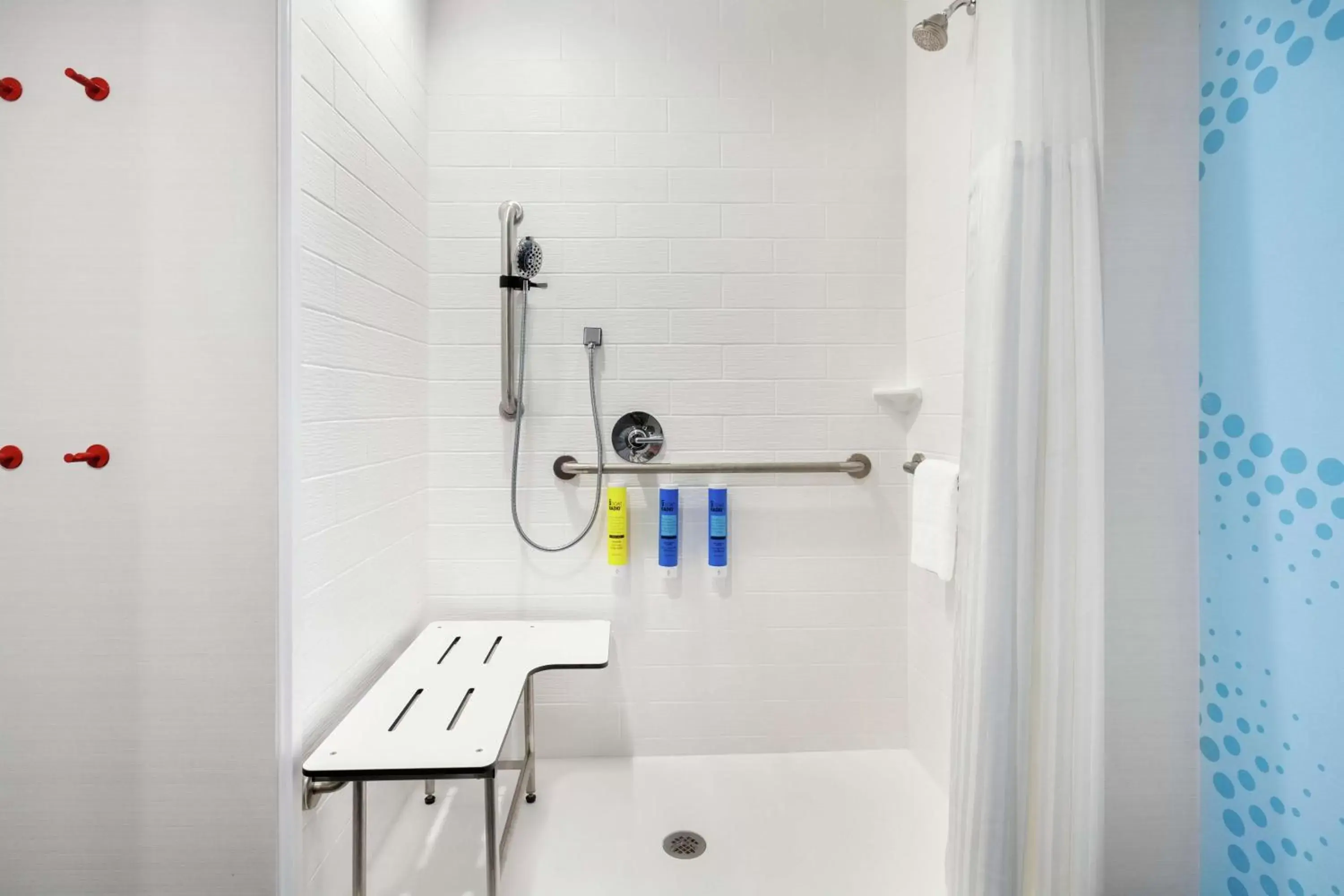 Bathroom in Tru By Hilton Lake Charles