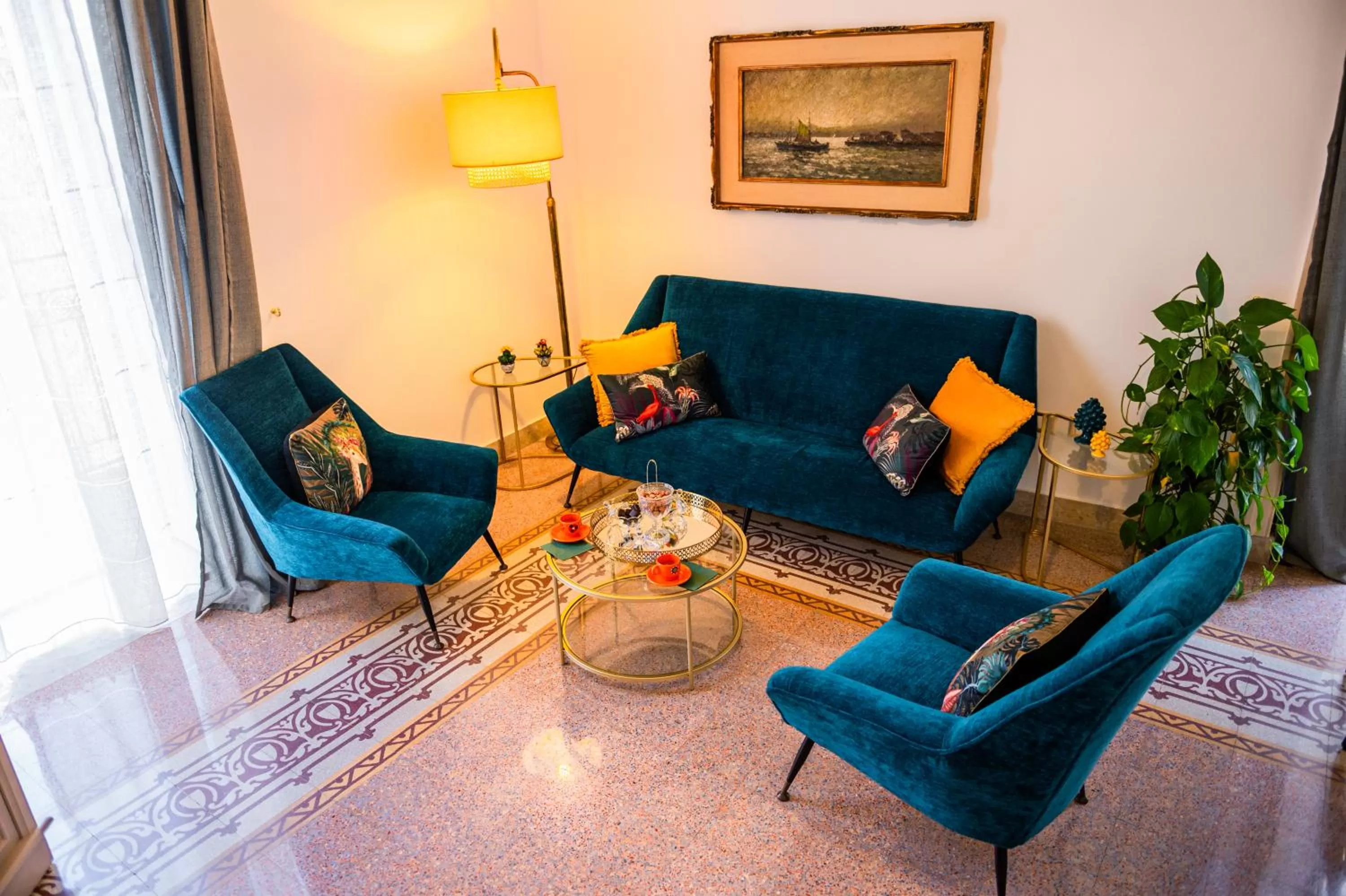 Communal lounge/ TV room in AUSA suites