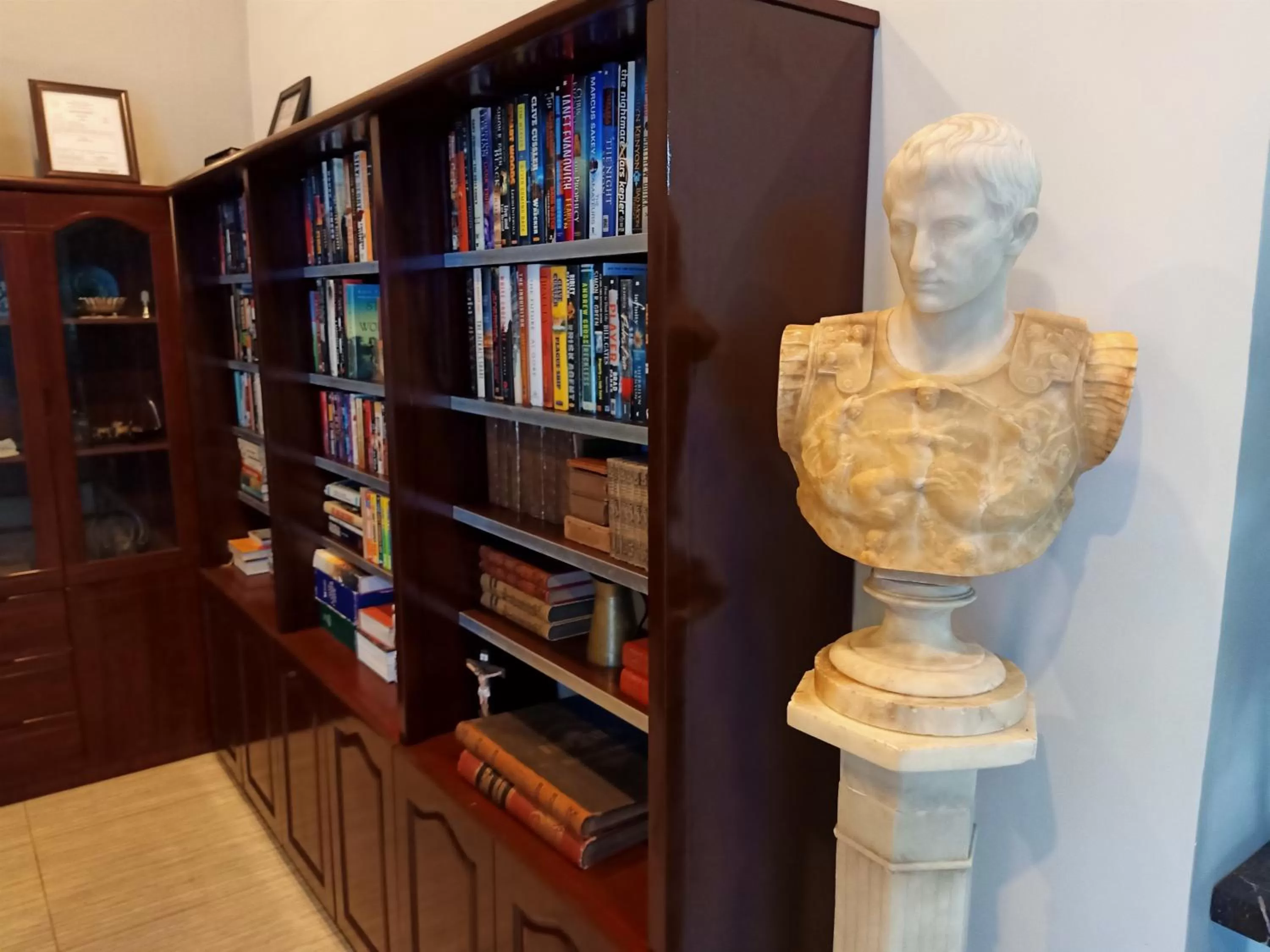 Library in Panglao Sea Resort - Tangnan