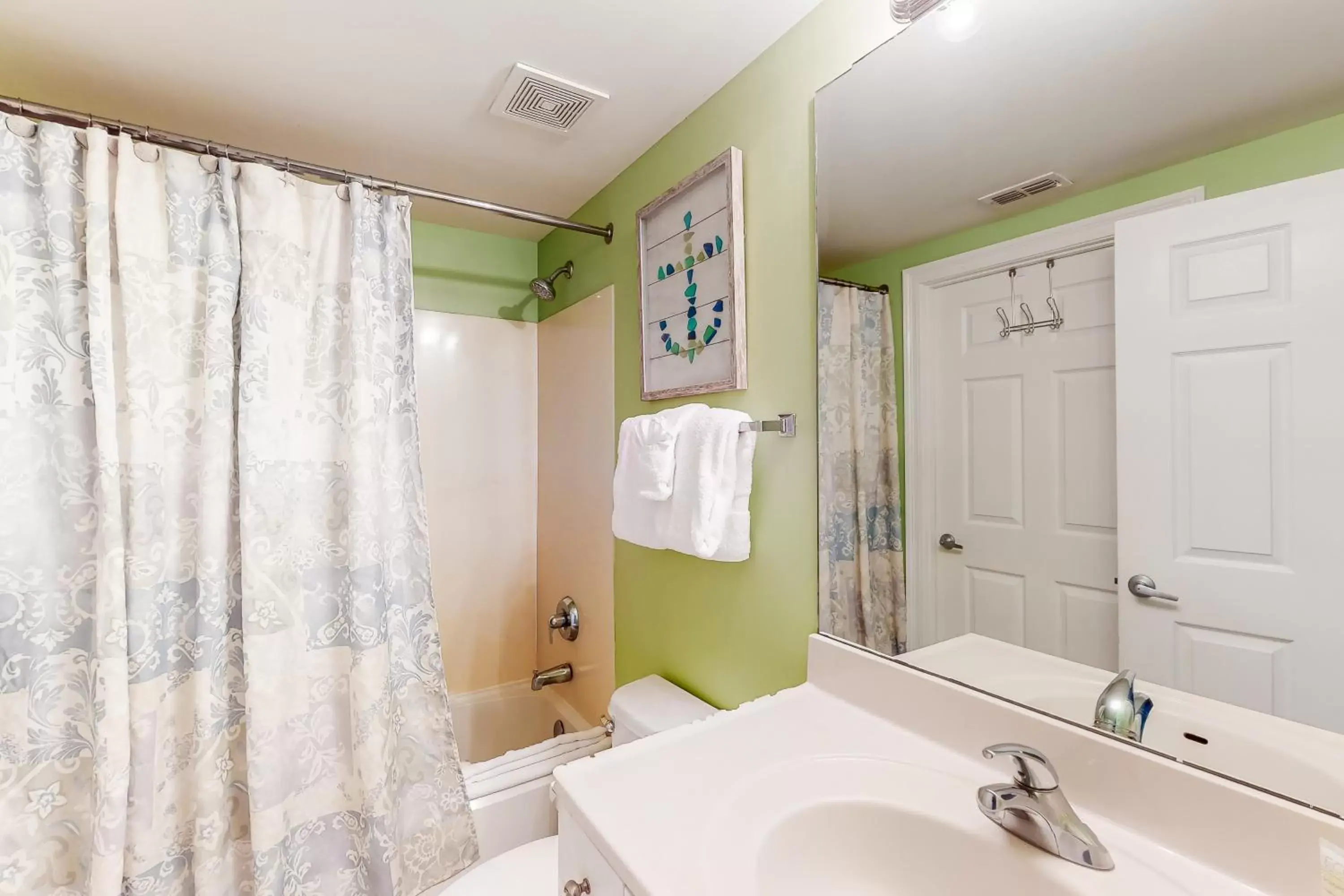 Bathroom in Sterling Shores 510 Destin (Condo)