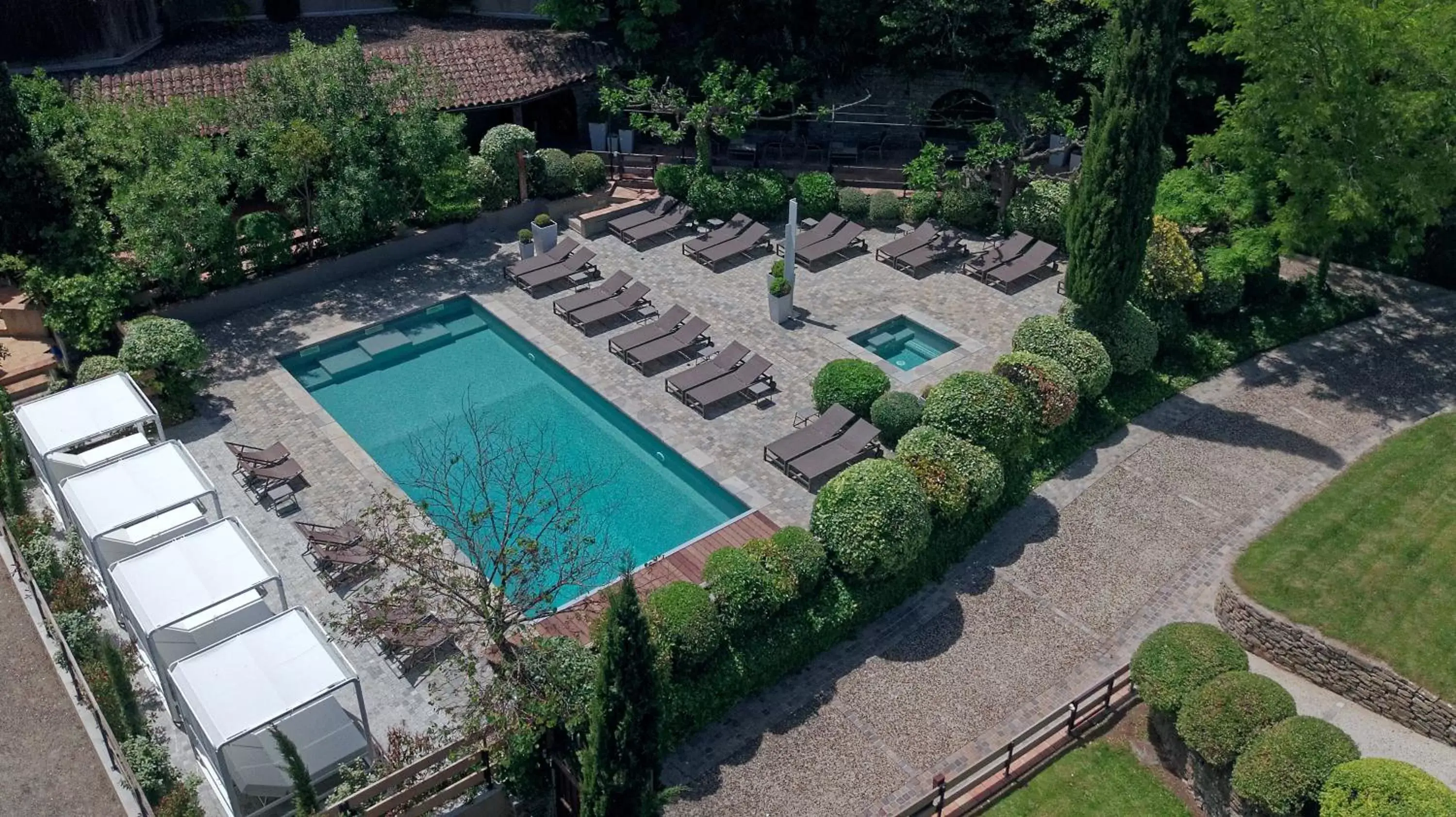 Garden, Pool View in Hôtel du Château & Spa - Les Collectionneurs