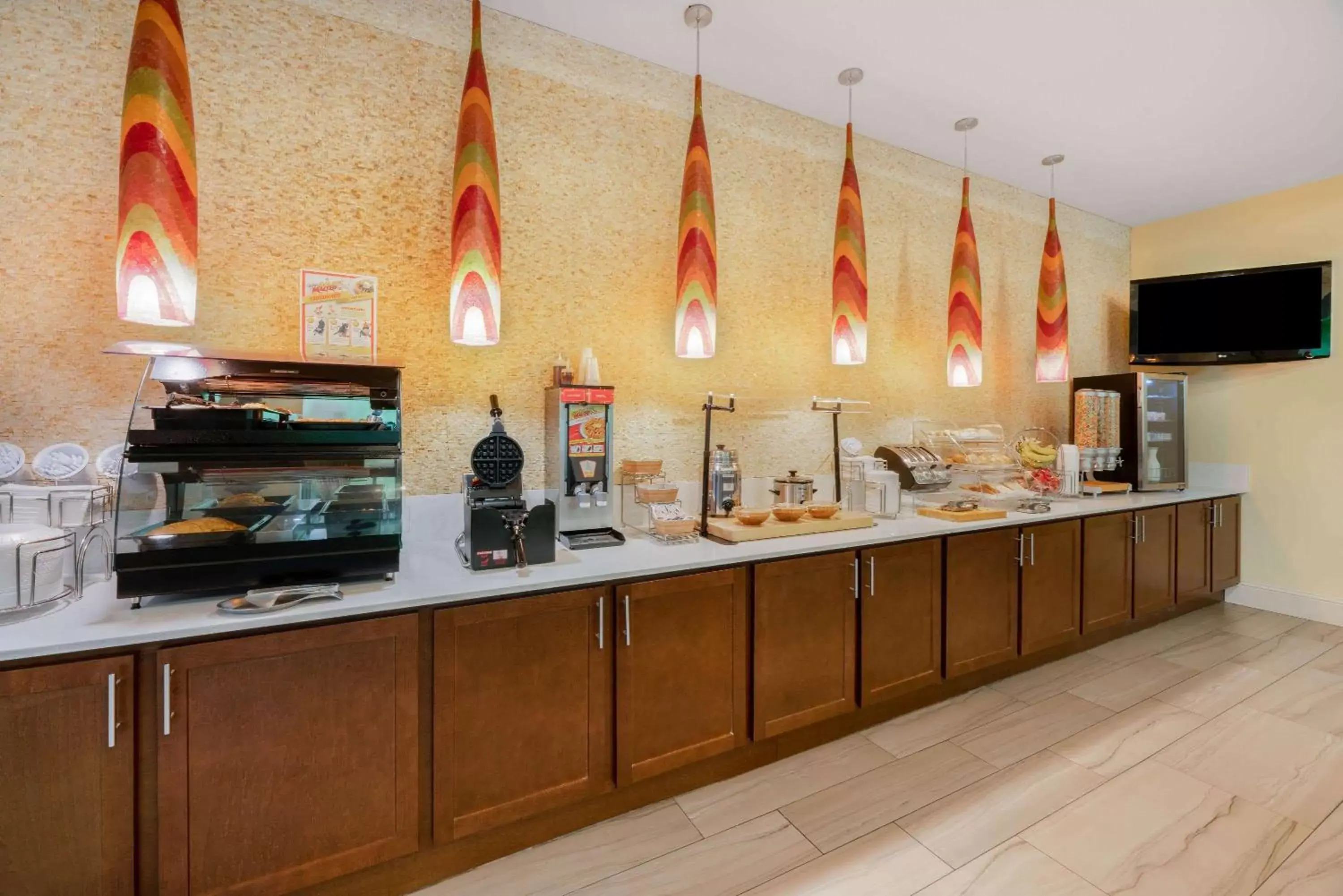 Restaurant/places to eat in La Quinta Inn & Suites by Wyndham Broussard - Lafayette Area