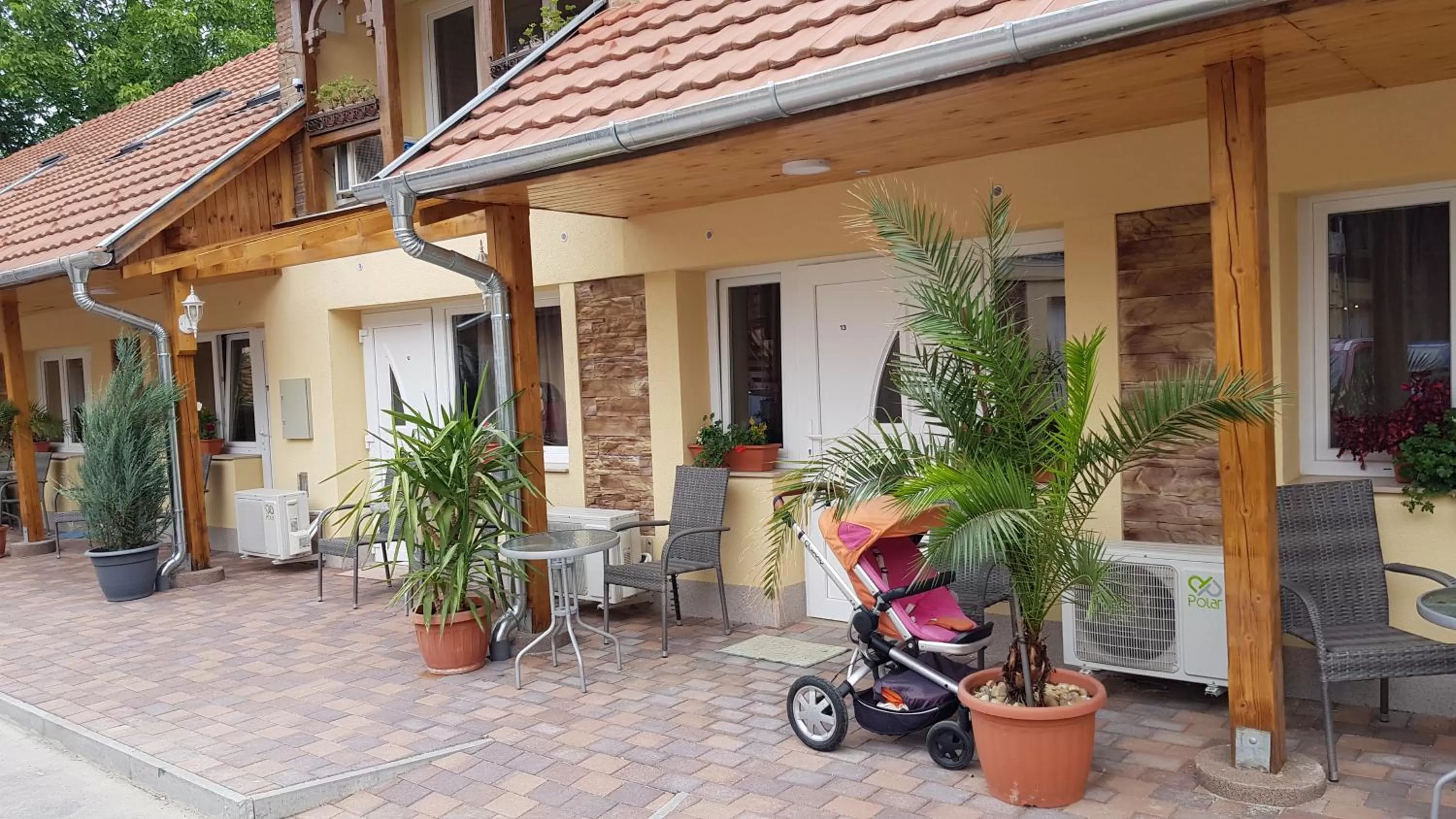 Central Panzió Gyula