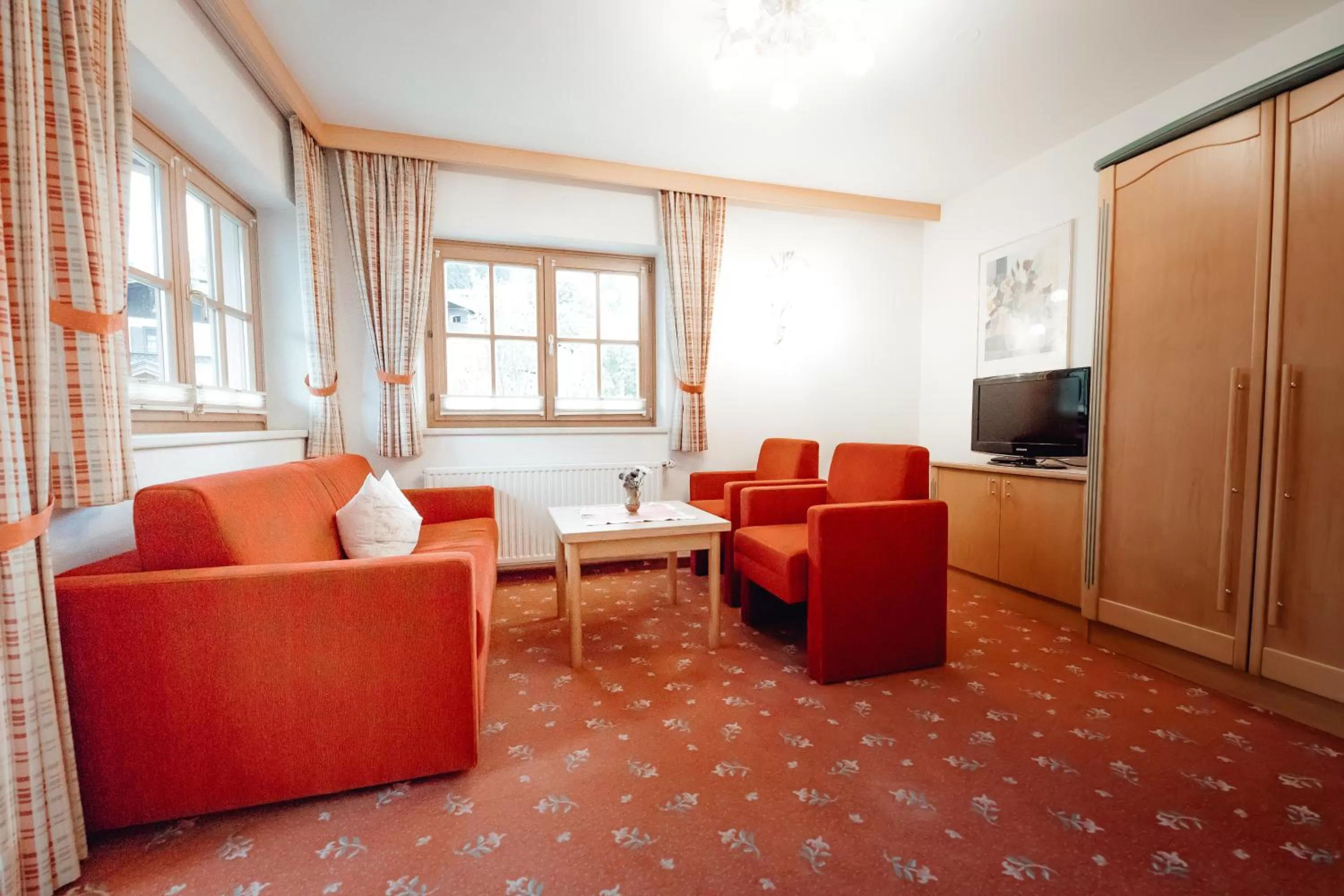 Living room in Zimmer & Ferienwohnungen Dandler