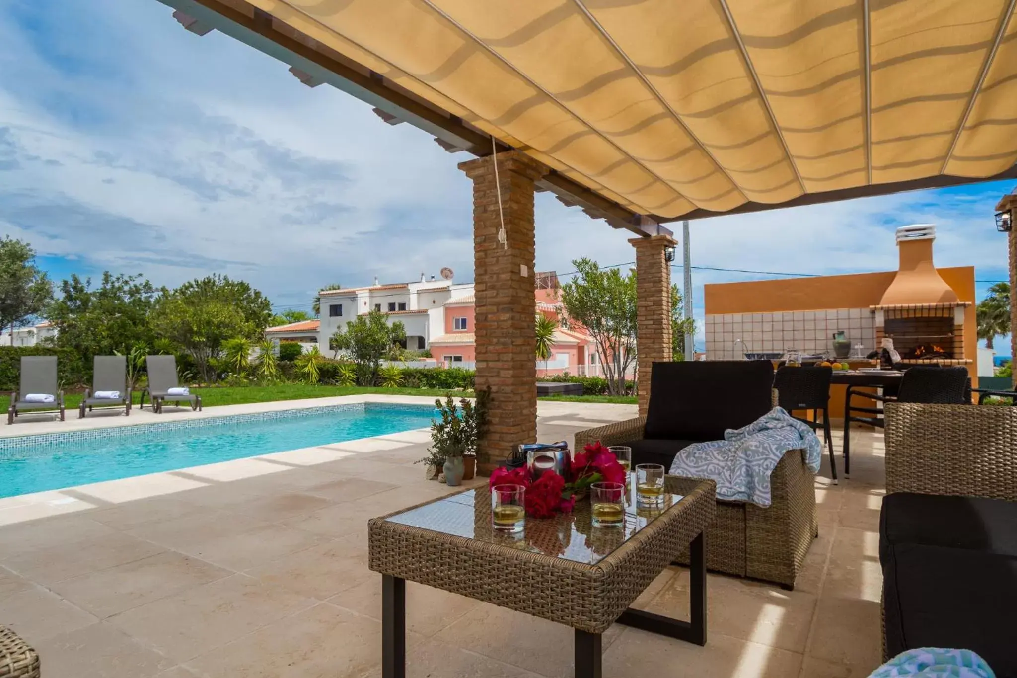 Balcony/Terrace, Swimming Pool in Colina da Lapa & Villas