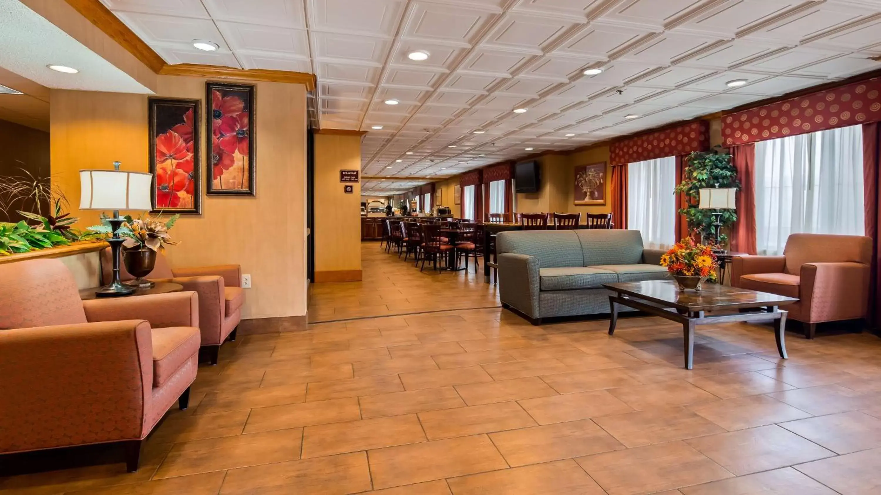 Lobby or reception in Best Western Marion Hotel