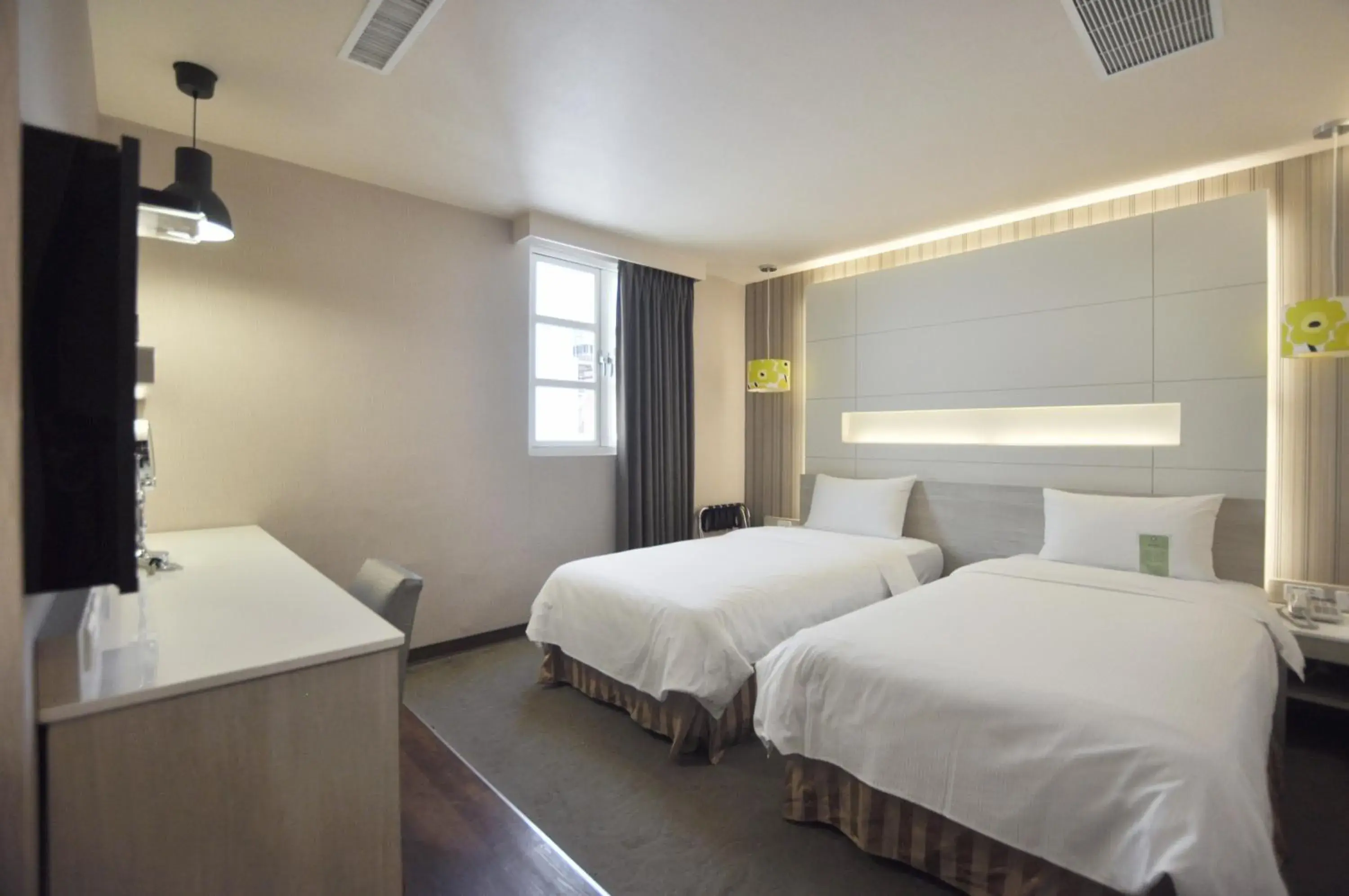 Bed in Kindness Hotel- Zhong Shan Bade