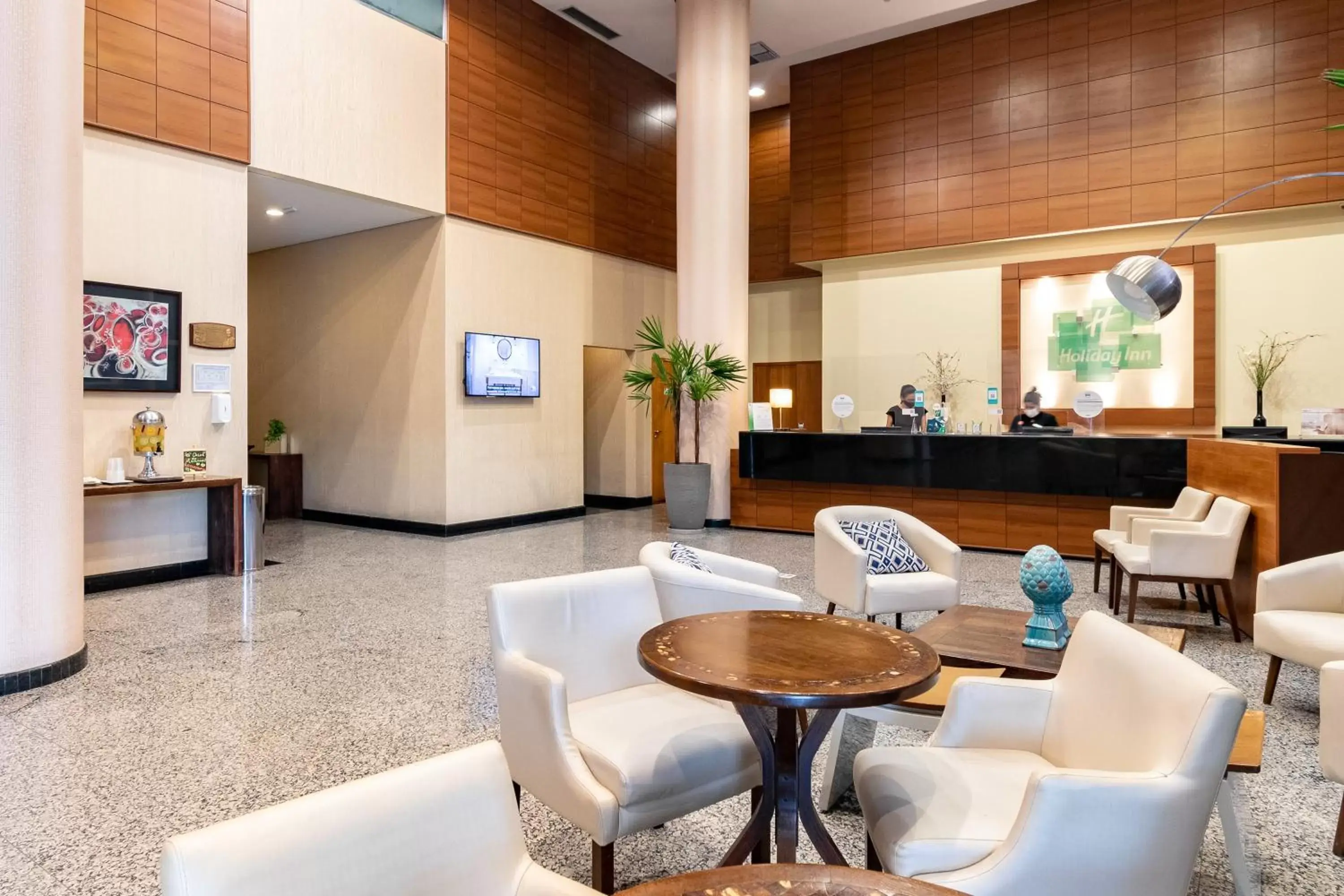 Property building in Holiday Inn Manaus by IHG Property building in Holiday Inn Manaus by IHG