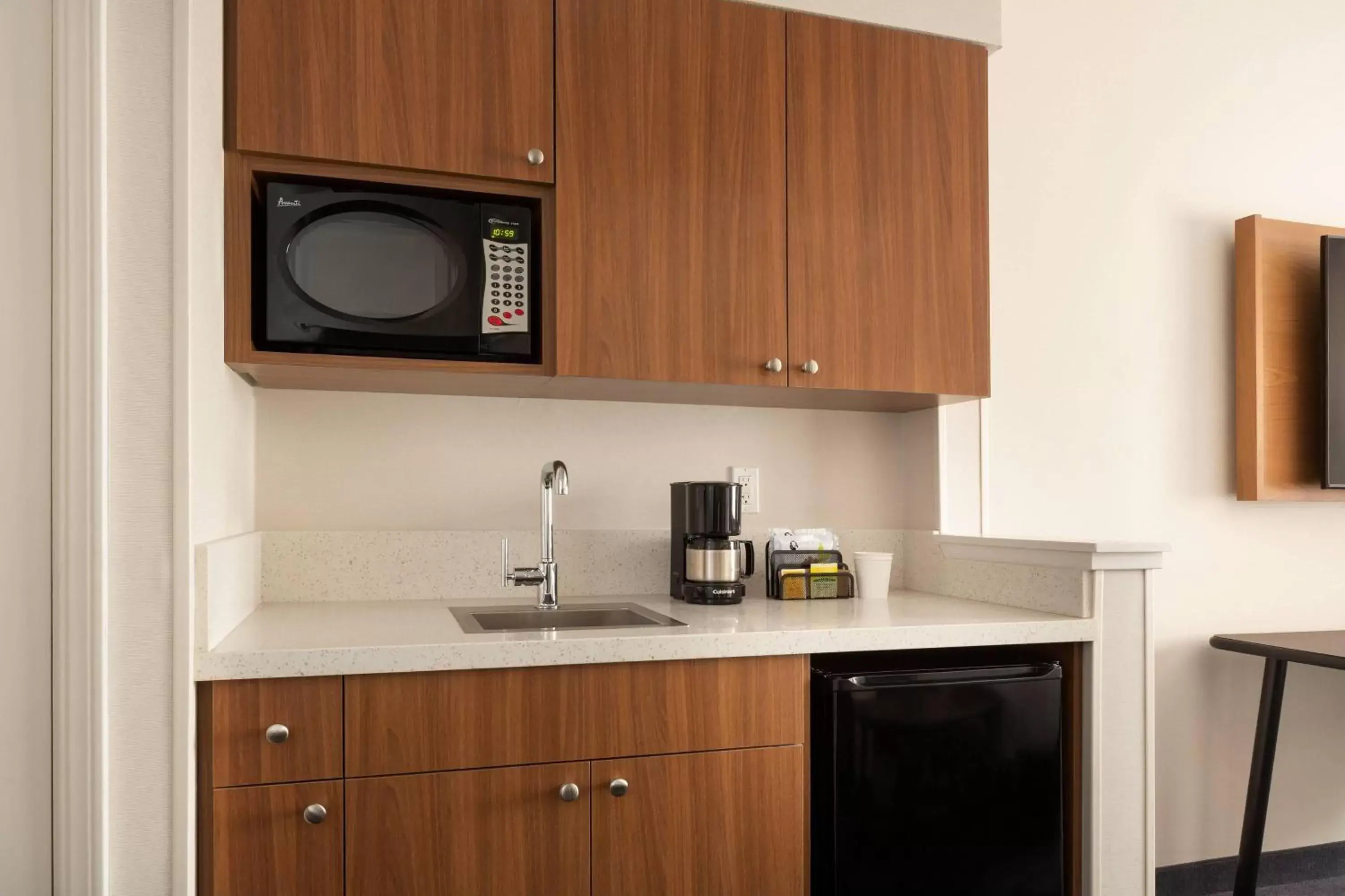 Kitchen or kitchenette, Kitchen/Kitchenette in Fairfield Inn and Suites by Marriott Napa American Canyon