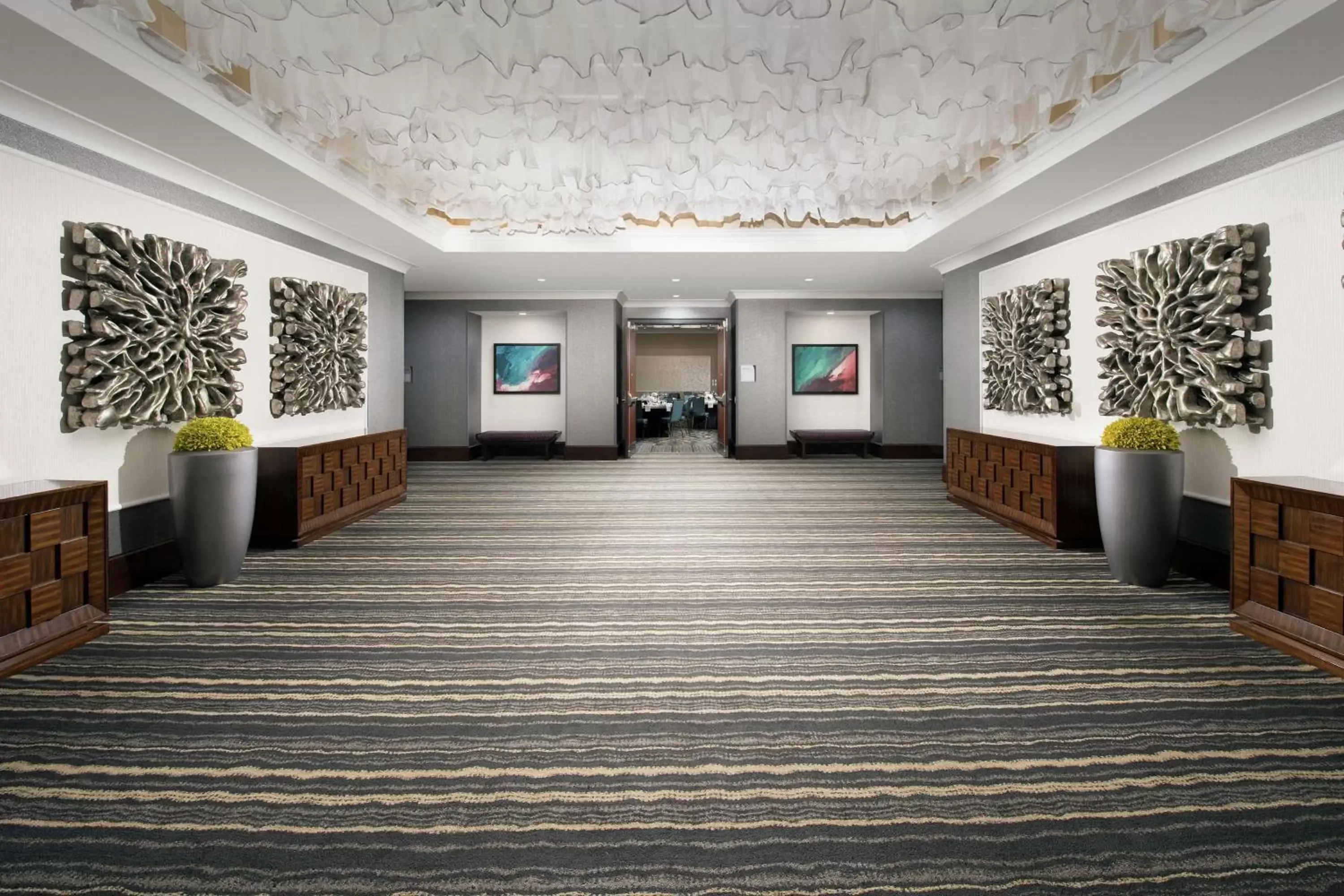 Meeting/conference room, Lobby/Reception in Embassy Suites by Hilton Atlanta Airport