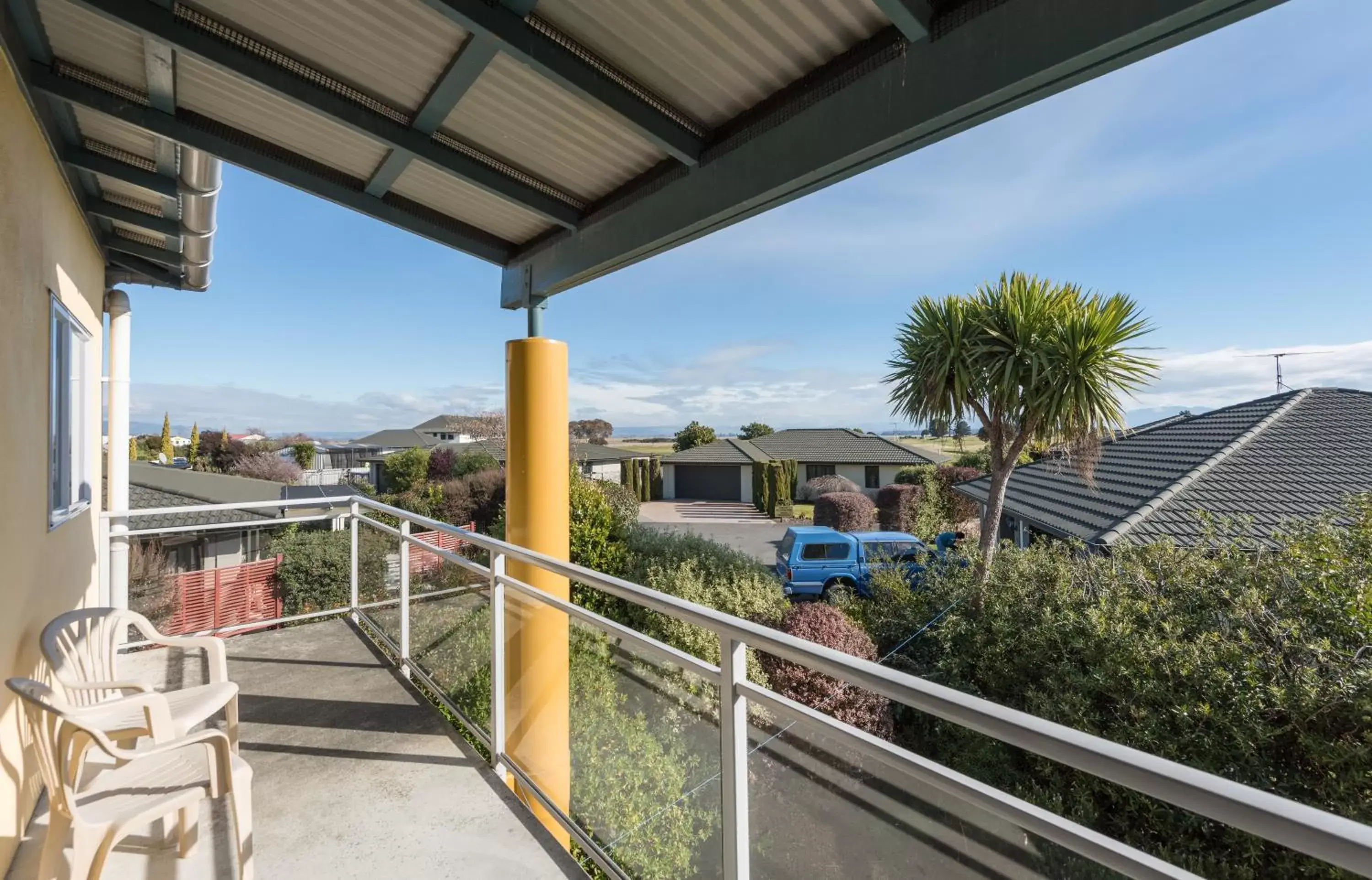 Balcony/Terrace in Greens Motel