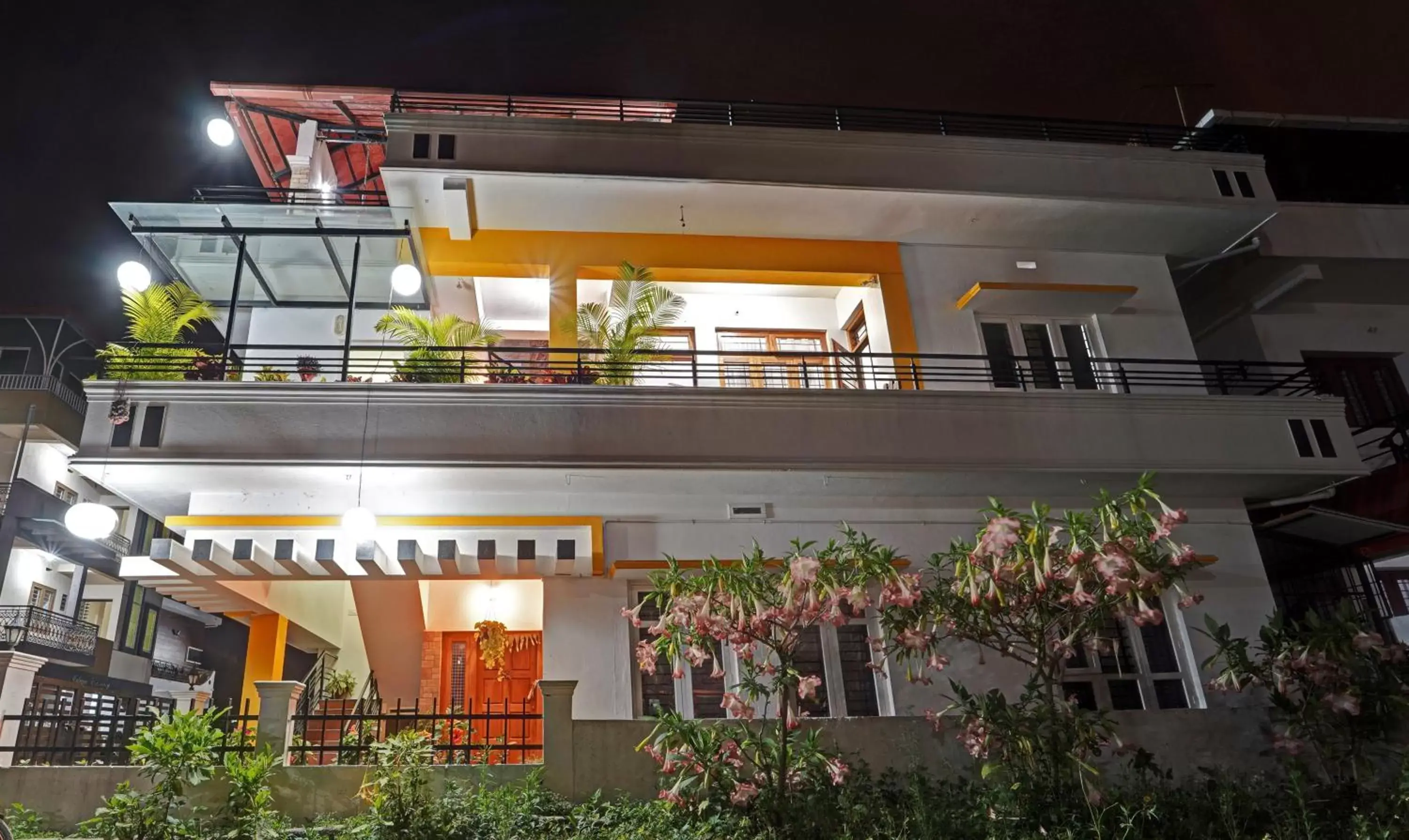 Property building in Treebo Alaka Rester Homestay Property building in Treebo Alaka Rester Homestay